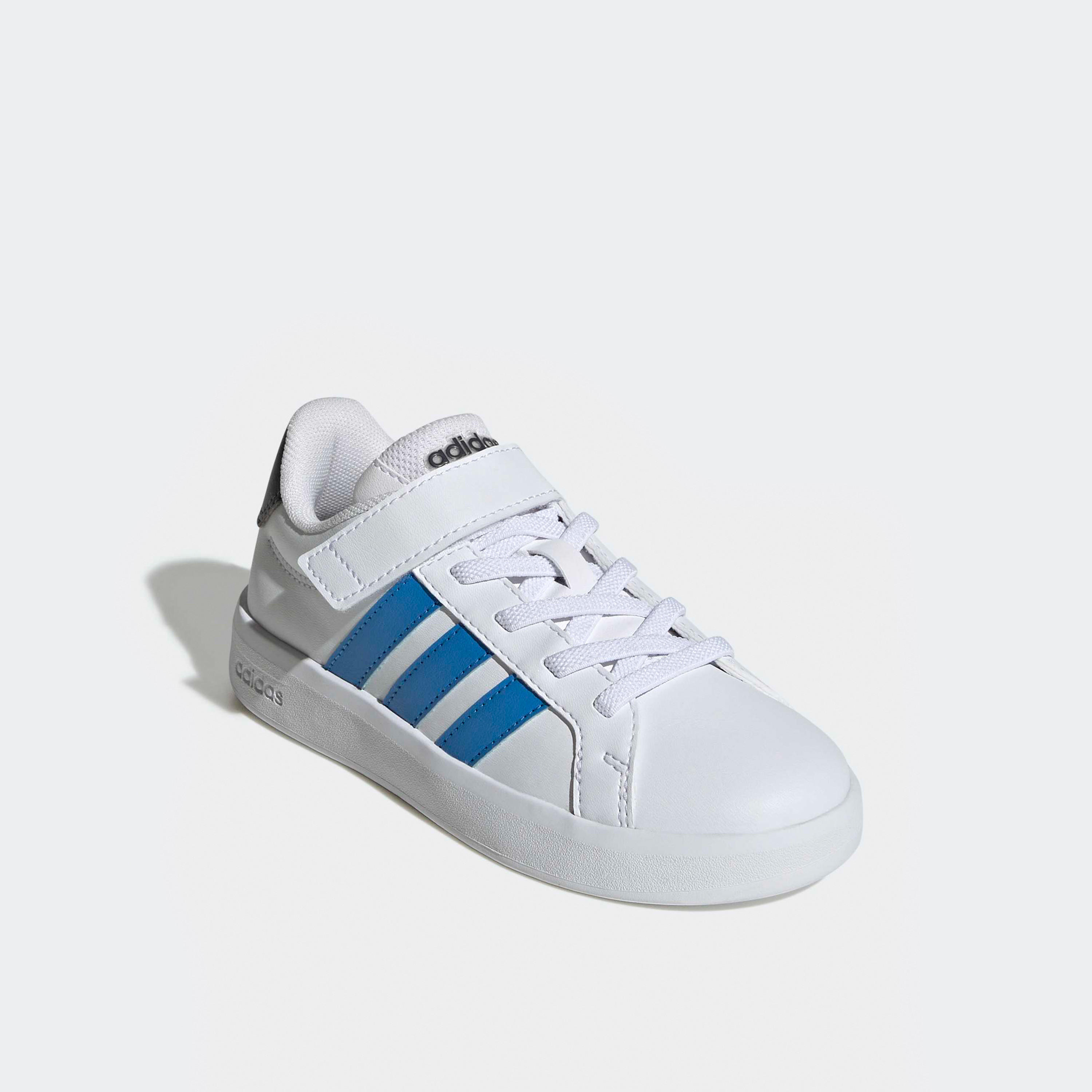 حذاء سنيكرز بشريط إغلاق لاصق "جراند كورت 3.0 إي إل" للأولاد من أديداس-sports-boys-shoes-image-1
