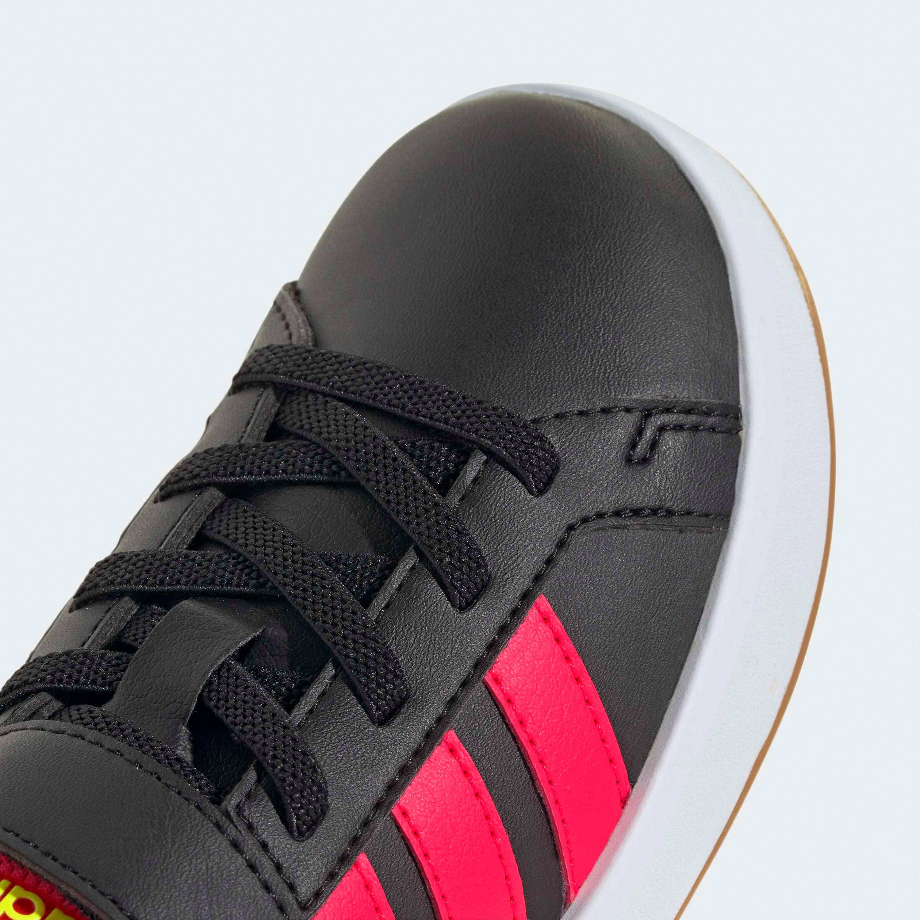 حذاء سنيكرز بشريط لاصق "جراند كورت 3.0 إي إل" للأولاد من أديداس-sports-boys-shoes-image-8