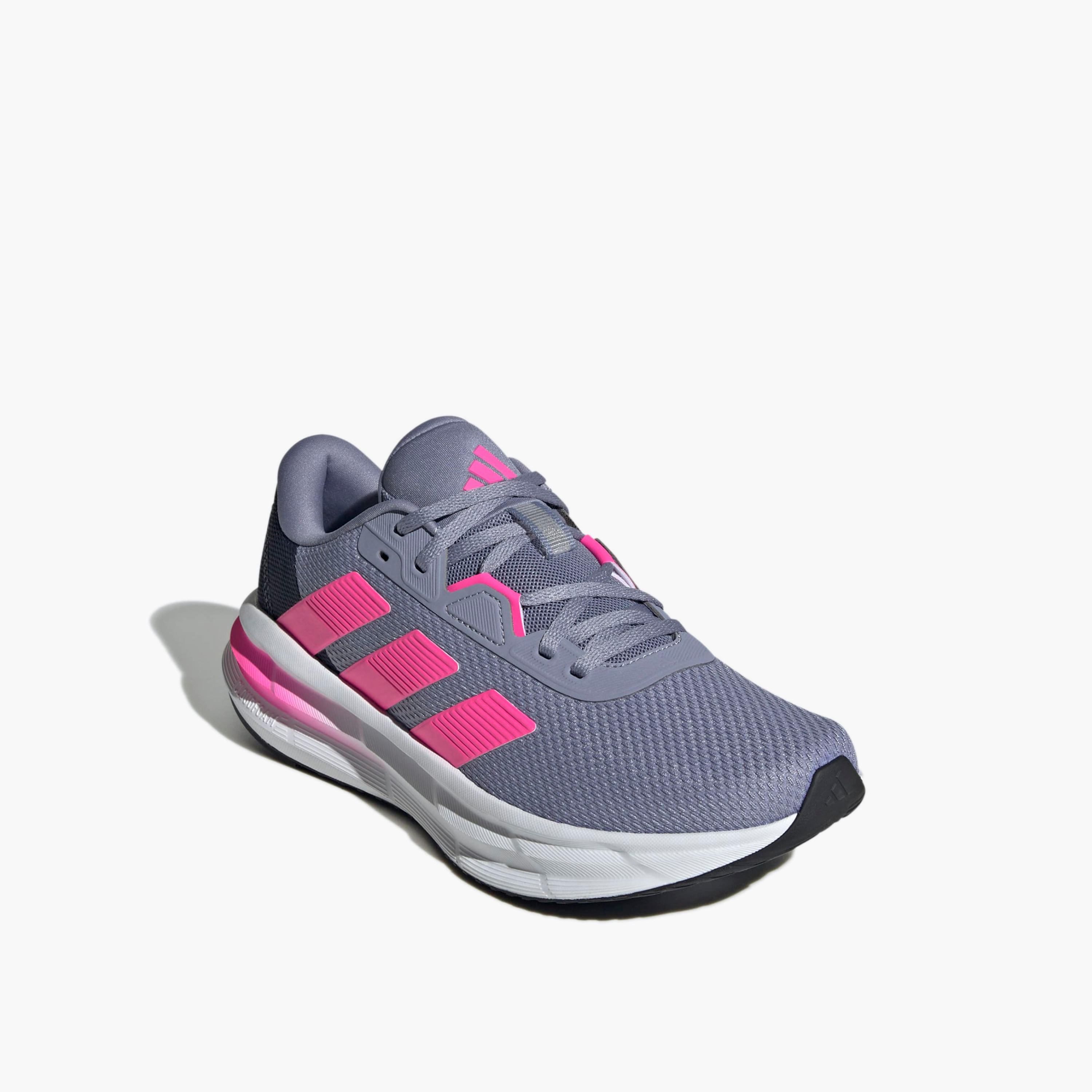 حذاء رياضي برباط جالاكسي 7 للنساء من أديداس-sports-women-shoes-image-1