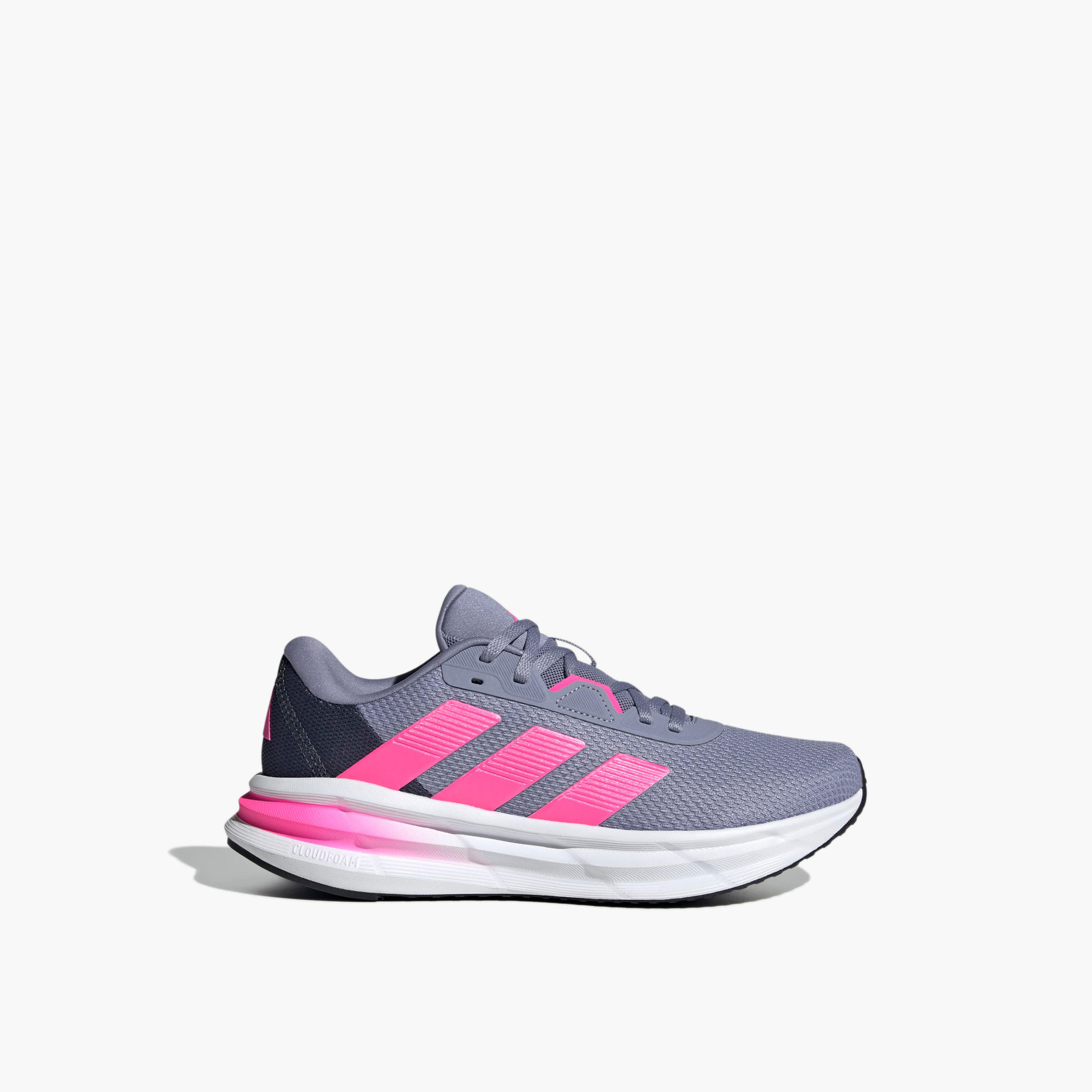 حذاء رياضي برباط جالاكسي 7 للنساء من أديداس-sports-women-shoes-image-2