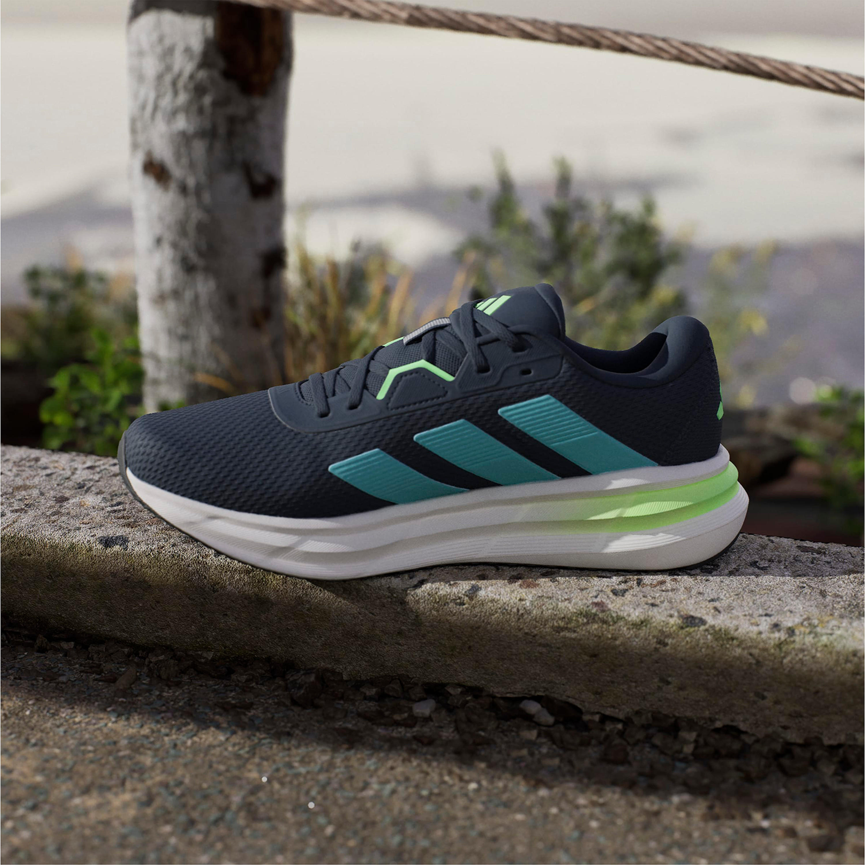 حذاء جري برباط إغلاق "جالاكسي 7 إم" للرجال من أديداس-sports-men-shoes-image-2