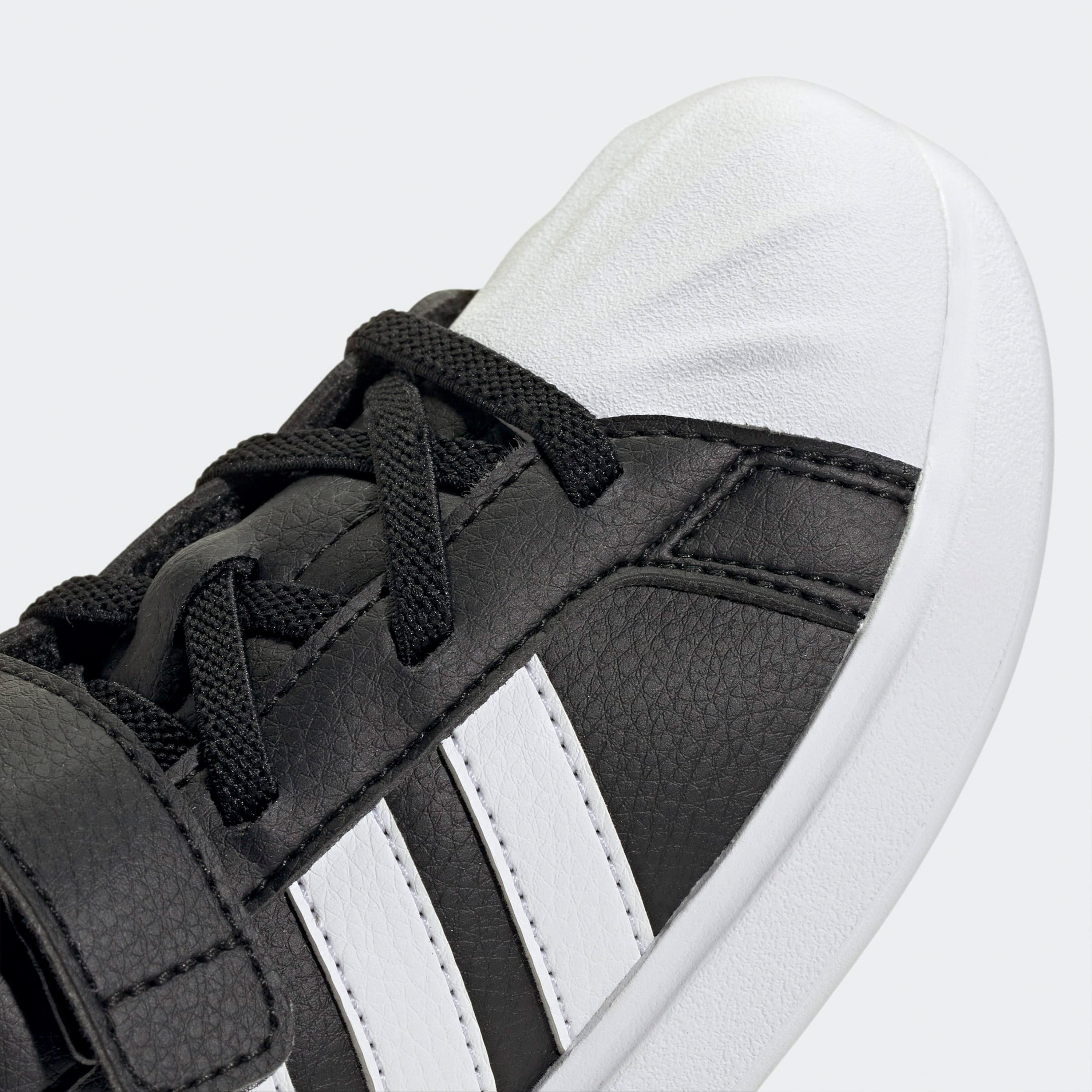 حذاء سنيكرز بطول الكاحل وشريط إغلاق لاصق ستريت توك للأولاد من أديداس-sports-boys-shoes-image-5