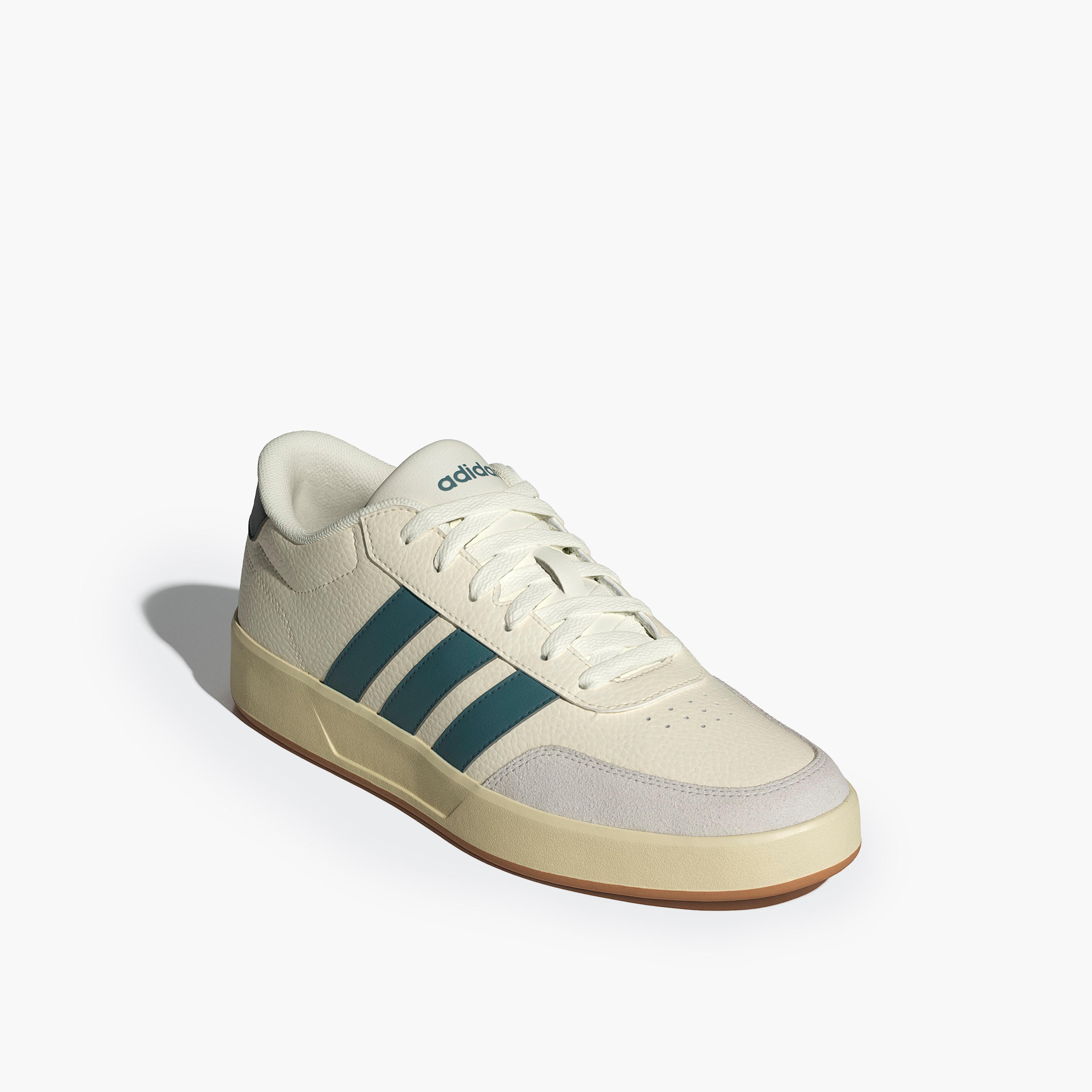 حذاء سنيكرز برباط إغلاق وثقوب "بريكنيت 3.0" للرجال من أديداس-men-shoes-sneakers-image-1