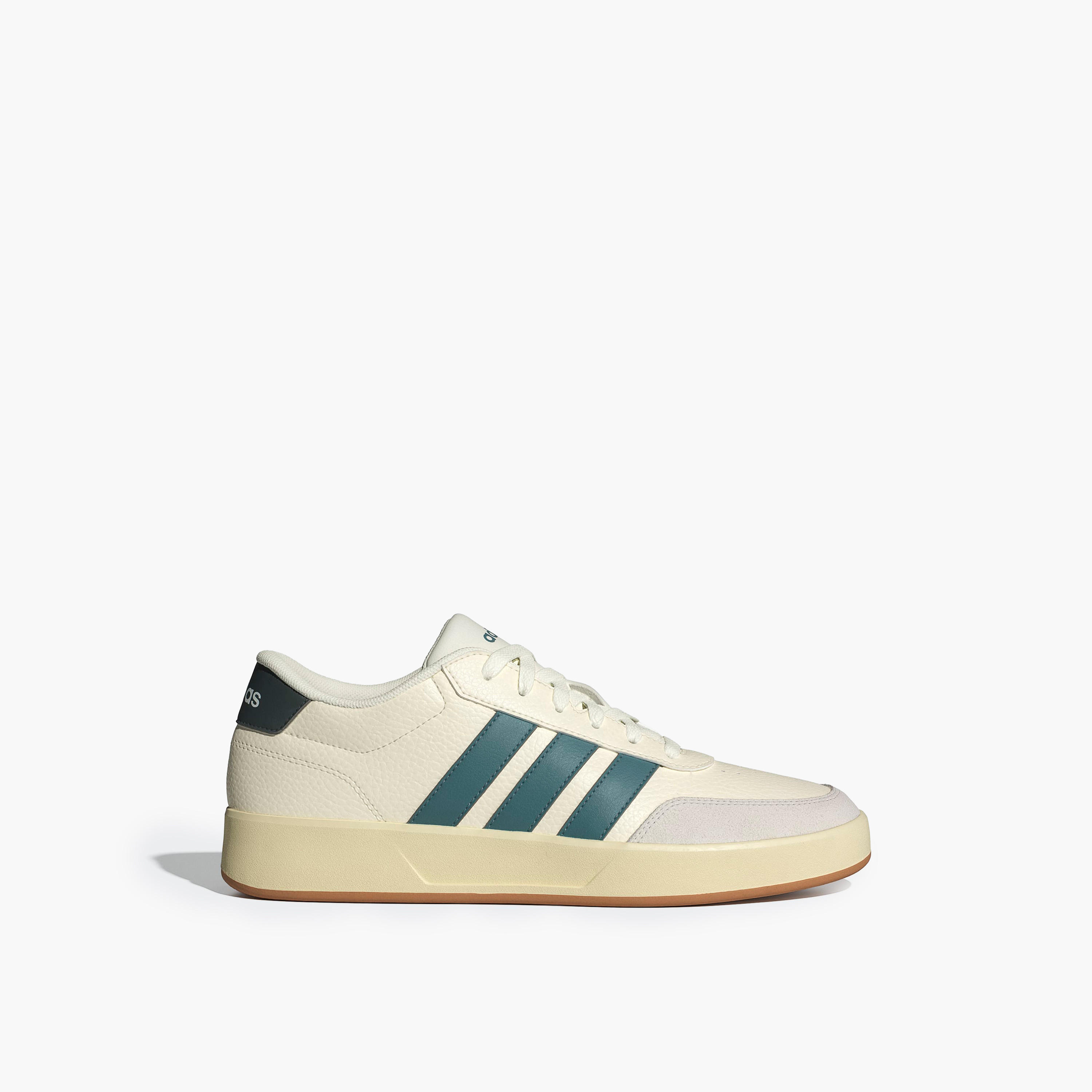 حذاء سنيكرز برباط إغلاق وثقوب "بريكنيت 3.0" للرجال من أديداس-men-shoes-sneakers-image-2