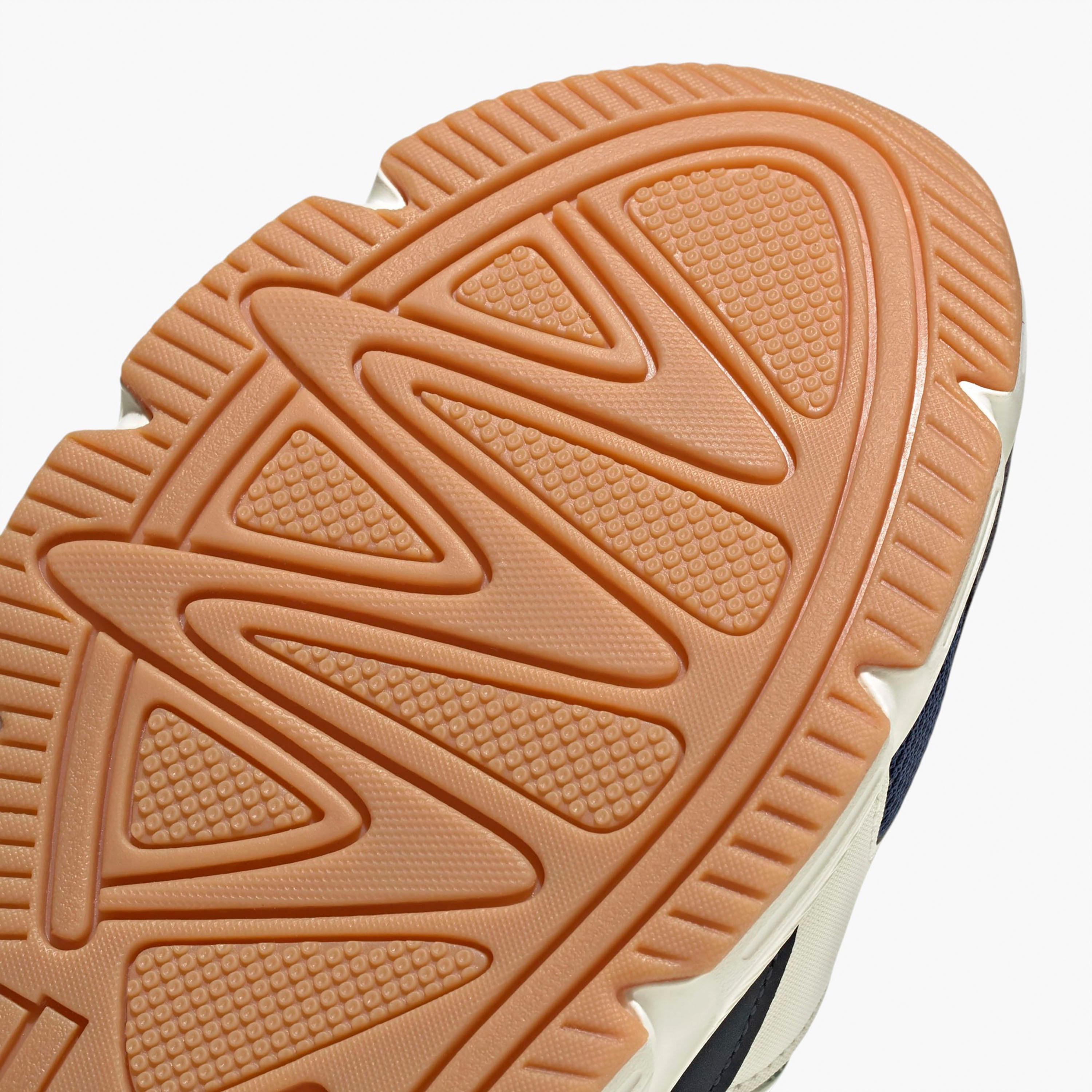 حذاء سنيكرز برباط ولوح كريزي كايوس 200 للرجال من أديداس-men-shoes-sneakers-image-7