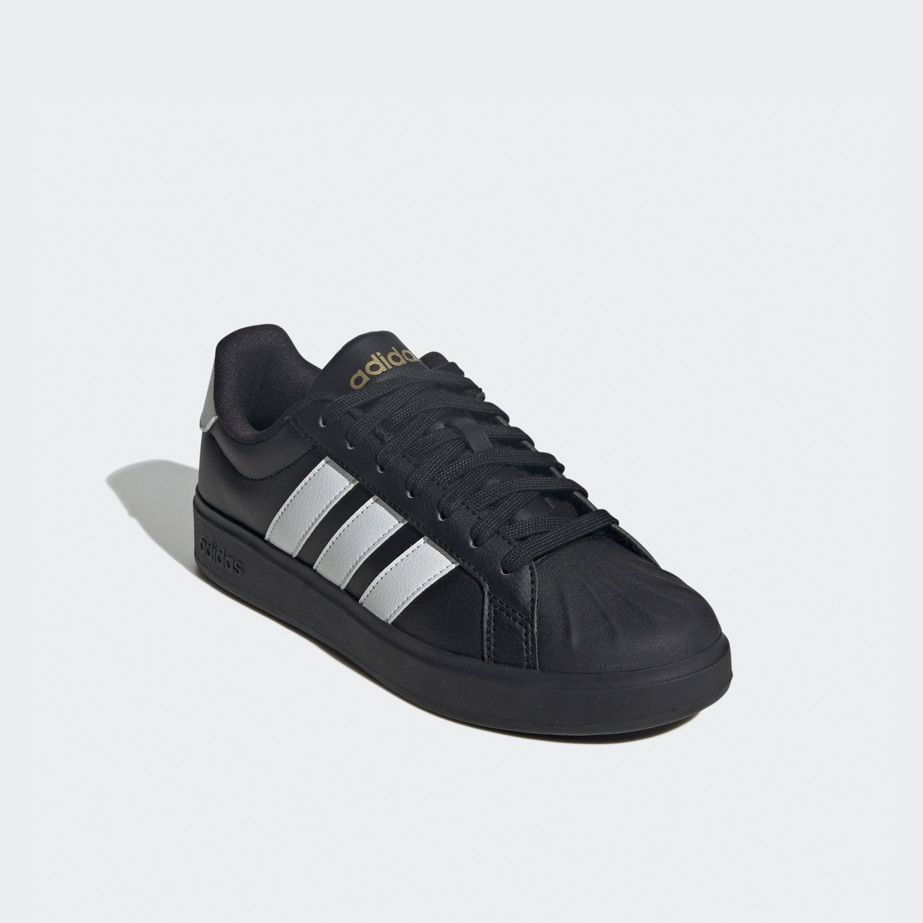 حذاء سنيكرز كاحل برباط ستريت توك للنساء من أديداس-sports-women-shoes-image-1