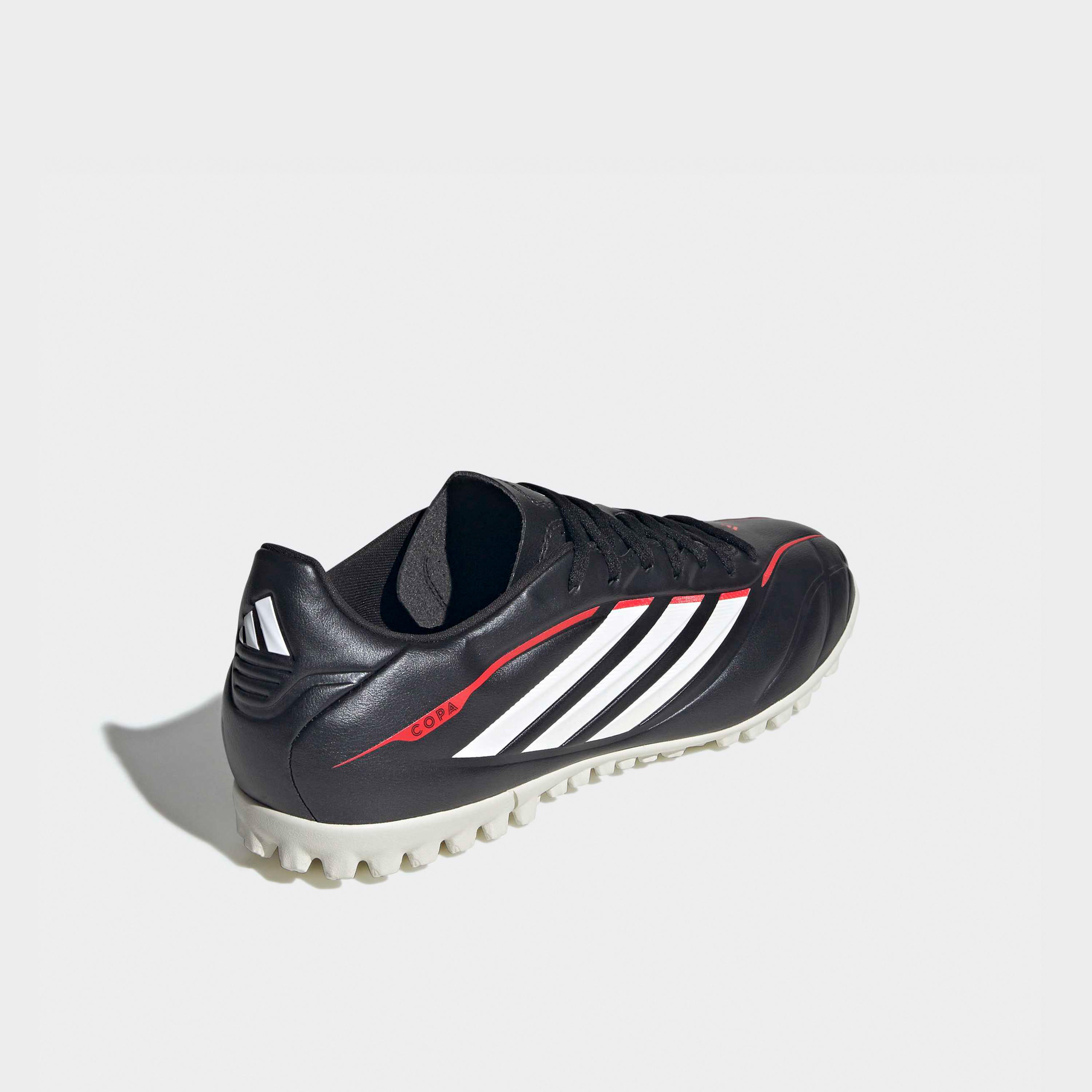 حذاء كرة قدم للأعشاب الصناعية للرجال من أديداس كوبا بيور 4-sports-men-shoes-image-6