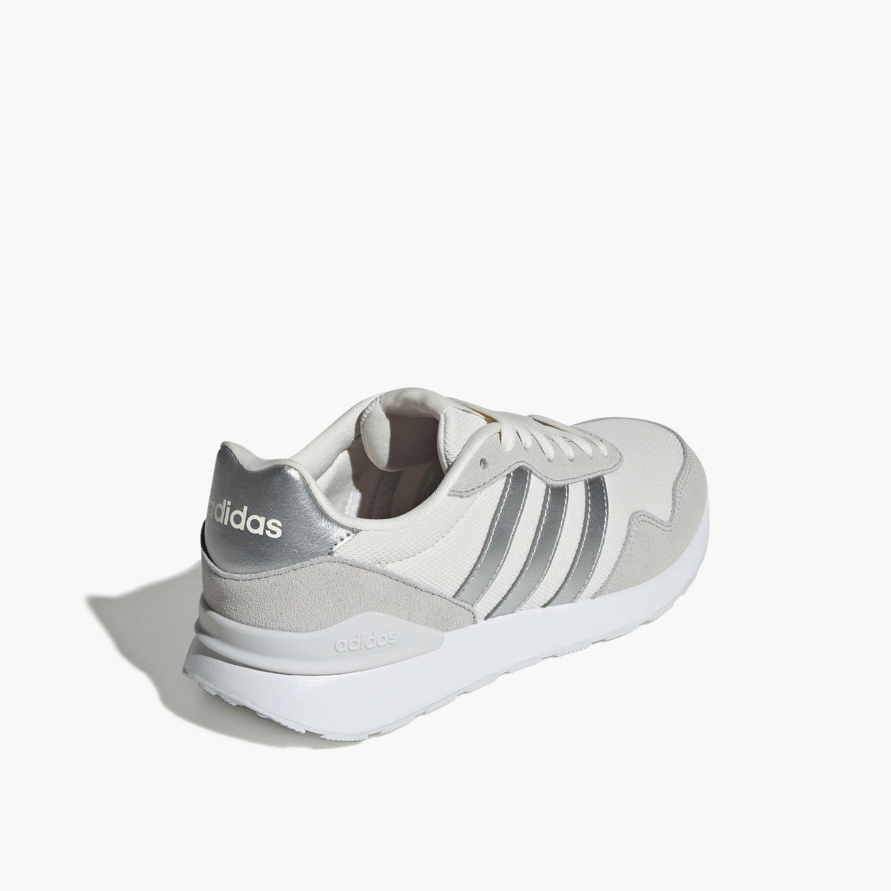 حذاء رياضي برباط إغلاق للنساء من أديداس-sports-women-shoes-image-5