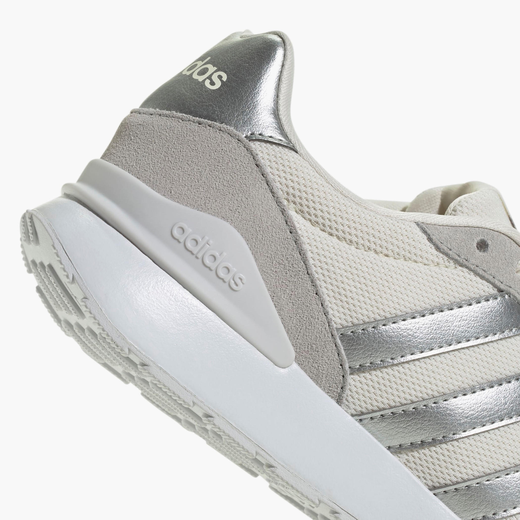 حذاء رياضي برباط إغلاق للنساء من أديداس-sports-women-shoes-image-6