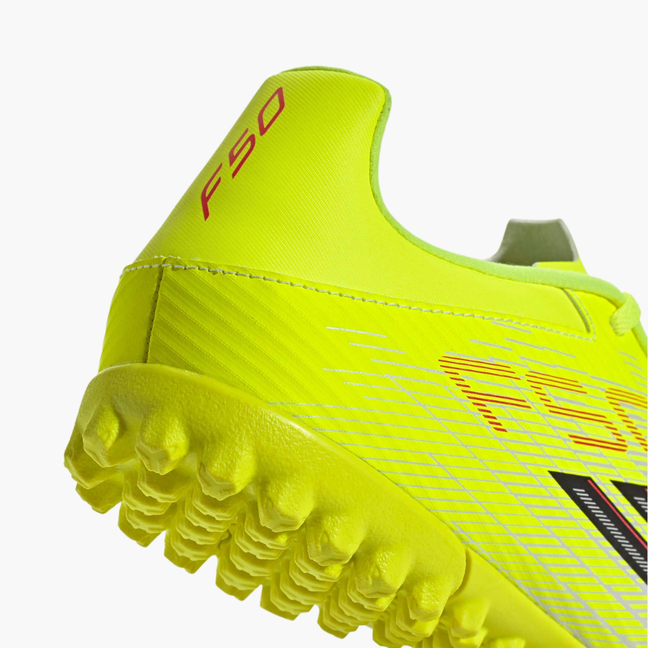 حذاء كرة قدم برباط إغلاق إف 50 كلوب للنجيل الصناعي للرجال من أديداس-sports-men-shoes-image-8