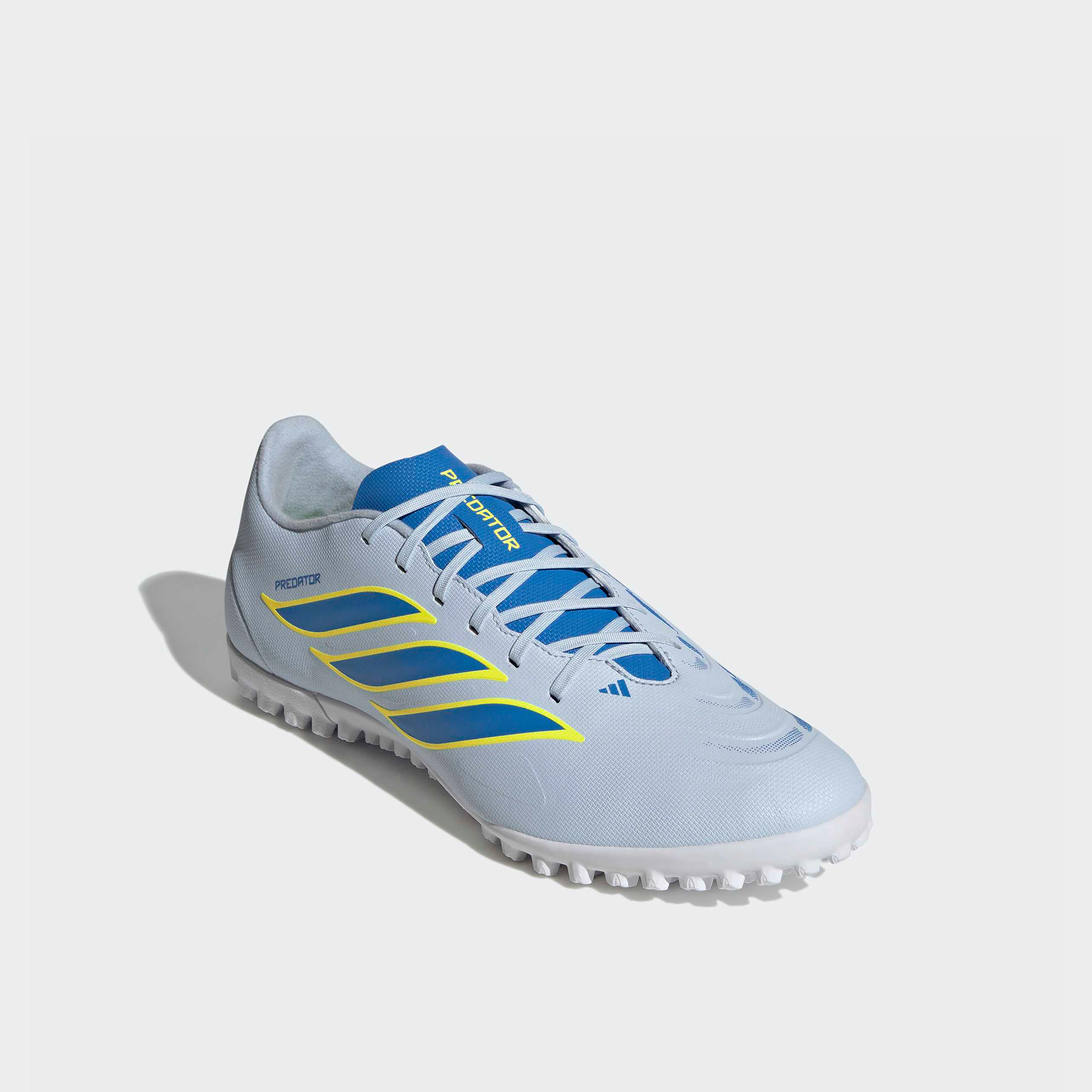 حذاء كرة قدم للعشب الصناعي بريداتور كلوب تي إف برباط للرجال من أديداس-sports-men-shoes-image-1