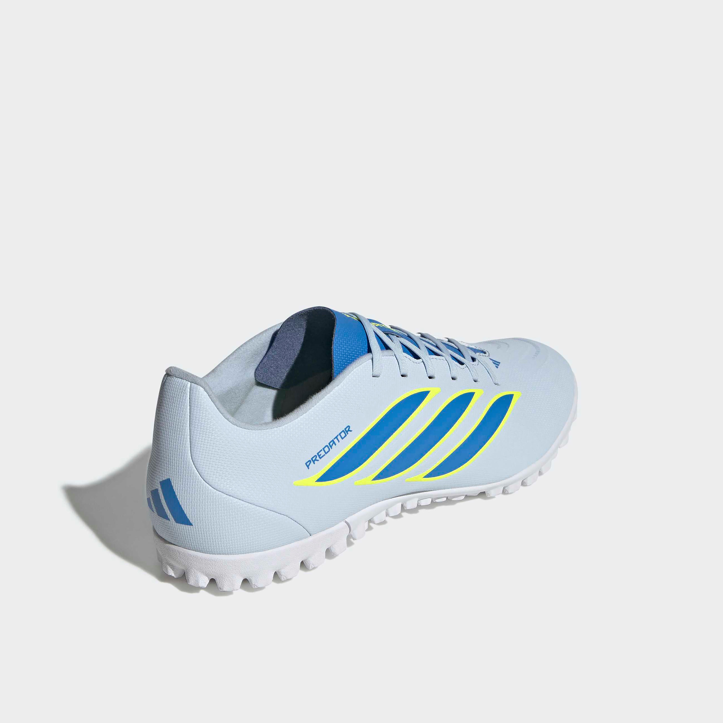 حذاء كرة قدم للعشب الصناعي بريداتور كلوب تي إف برباط للرجال من أديداس-sports-men-shoes-image-6