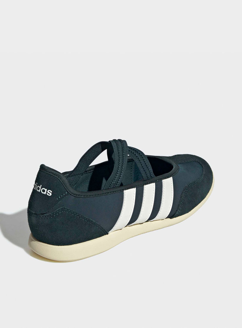 Adidas Women Barreda Striped Sports Shoes-sports-women-shoes-image-7