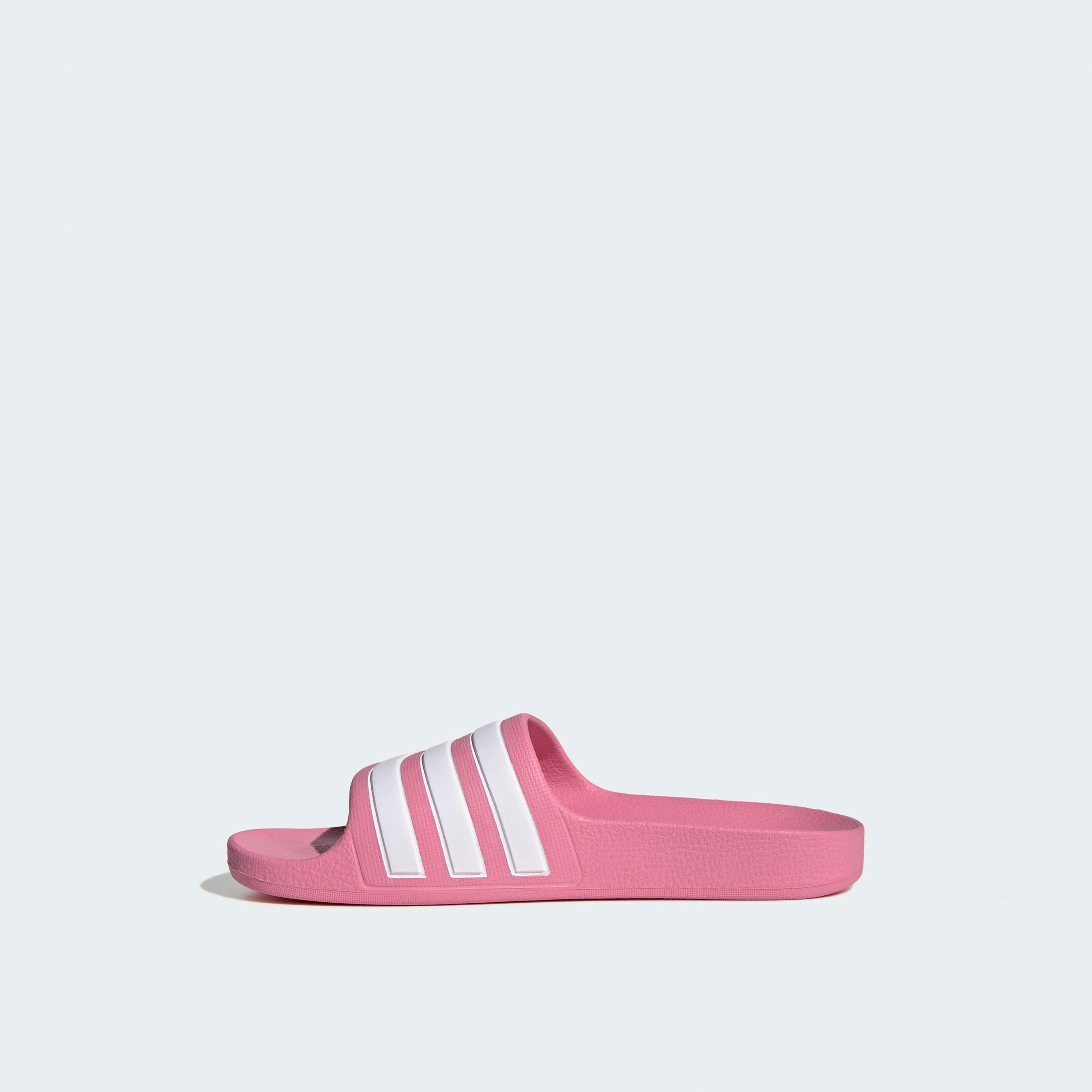 شبشب أديليت أكوا للبنات من أديداس-girls-shoes-flipflopsandslides-image-3