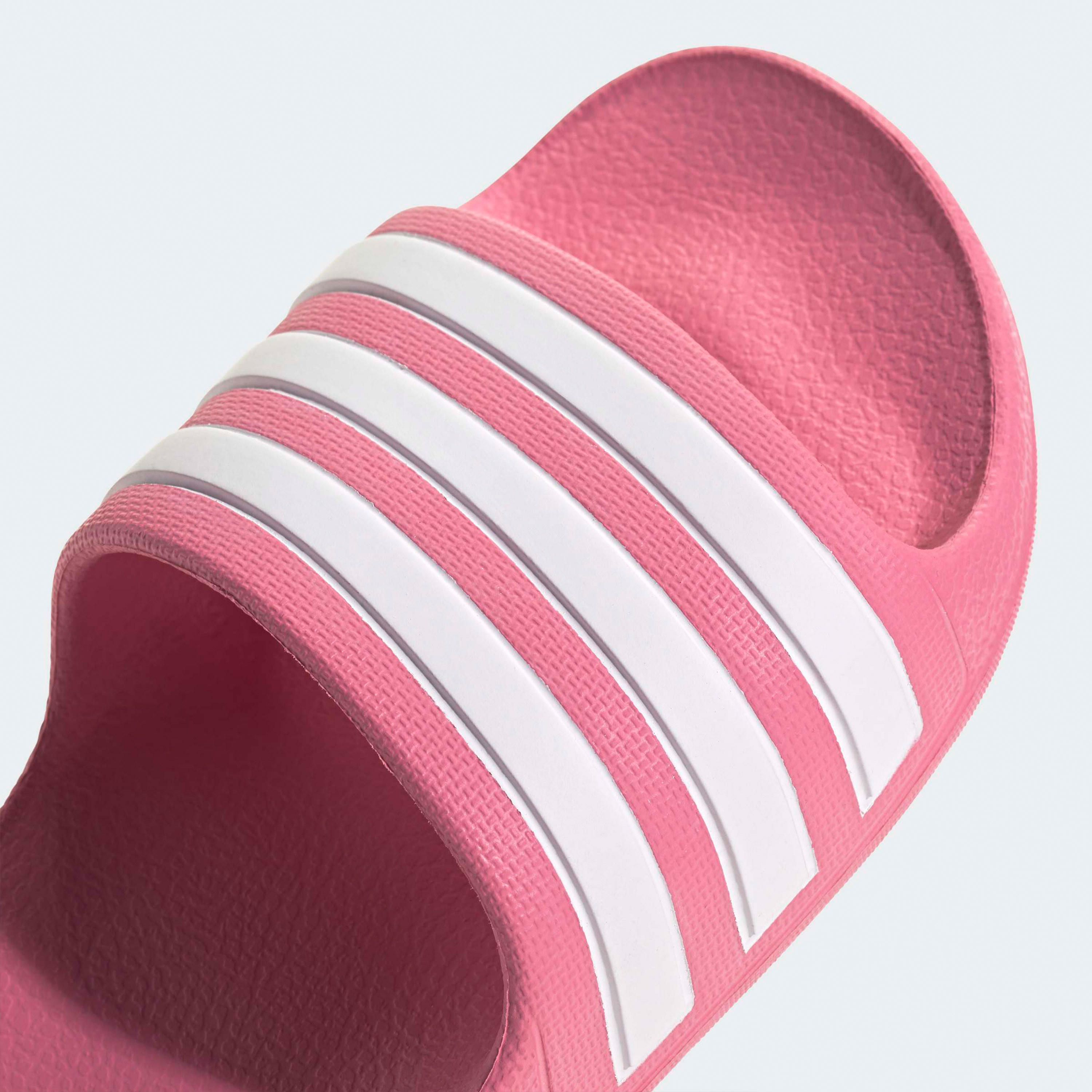 شبشب أديليت أكوا للبنات من أديداس-girls-shoes-flipflopsandslides-image-7