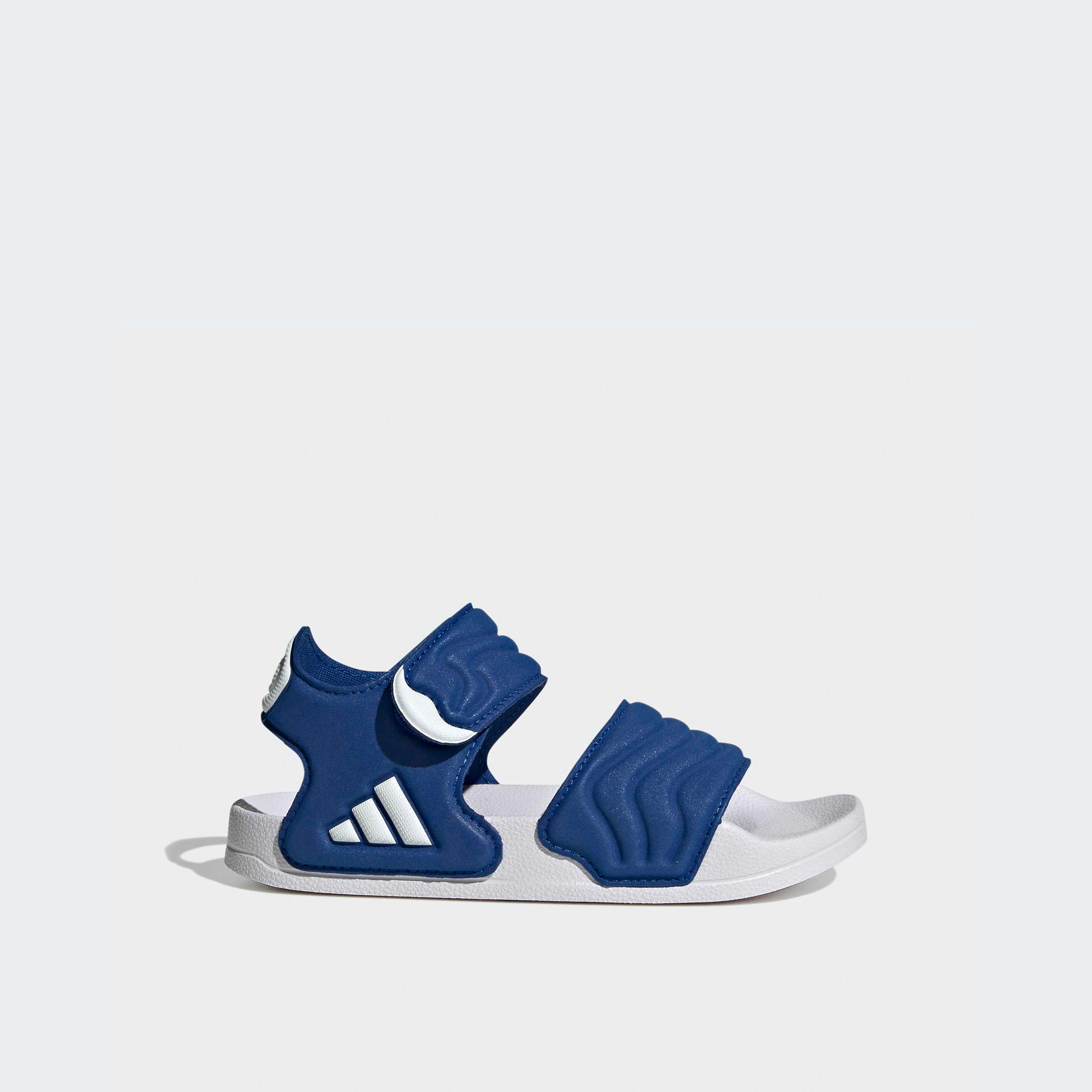 صندل بشريط إغلاق لاصق أديليت من أديداس-boys-shoes-sandals-image-2