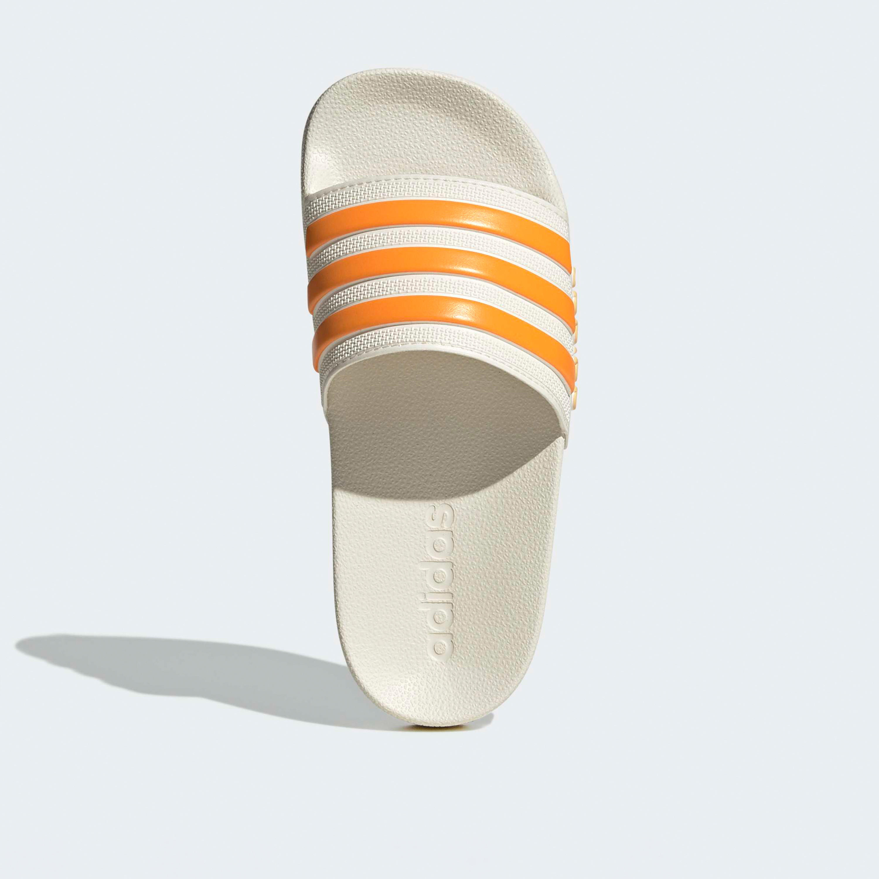 شبشب بنقوش شعار "أديليت شاور" للأولاد من أديداس-sports-boys-shoes-image-4
