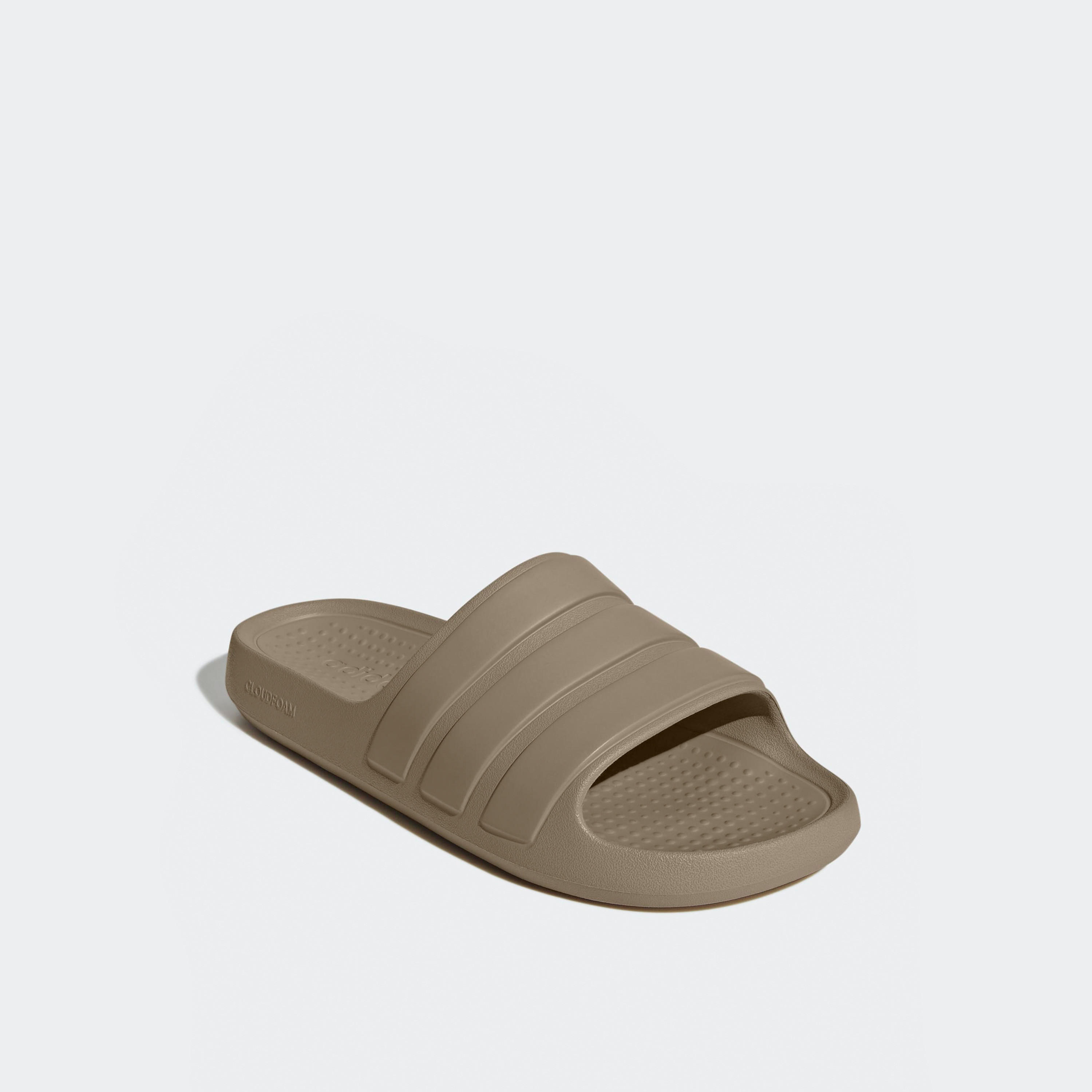 شبشب أديليت فلو بلون موحّد للرجال من أديداس-men-shoes-flipflopsandslides-image-1