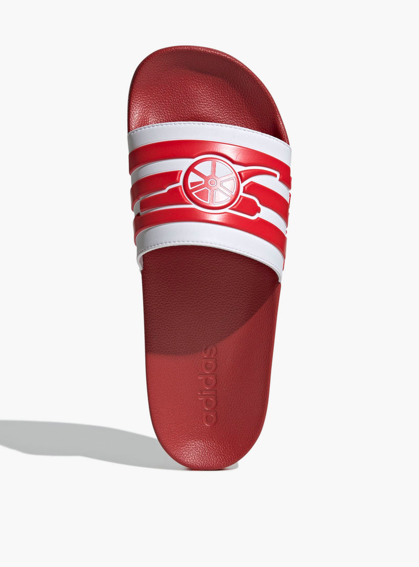 شبشب أديليت شاور بطبعات شعار أرسنال للرجال من أديداس-men-shoes-flipflopsandslides-image-4