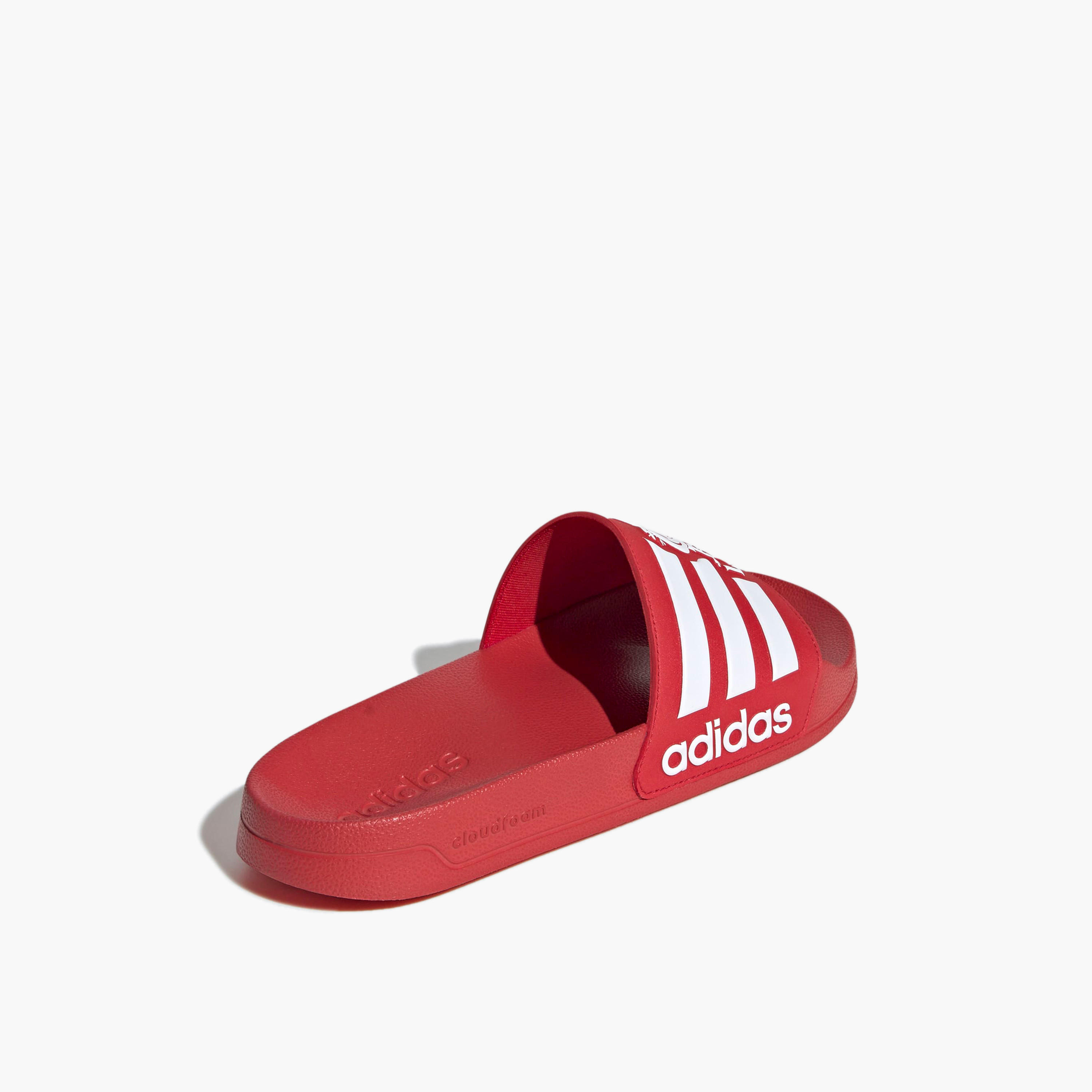شبشب بطبعات شعار ليفربول أديليت شاور للرجال من أديداس-men-shoes-flipflopsandslides-image-5
