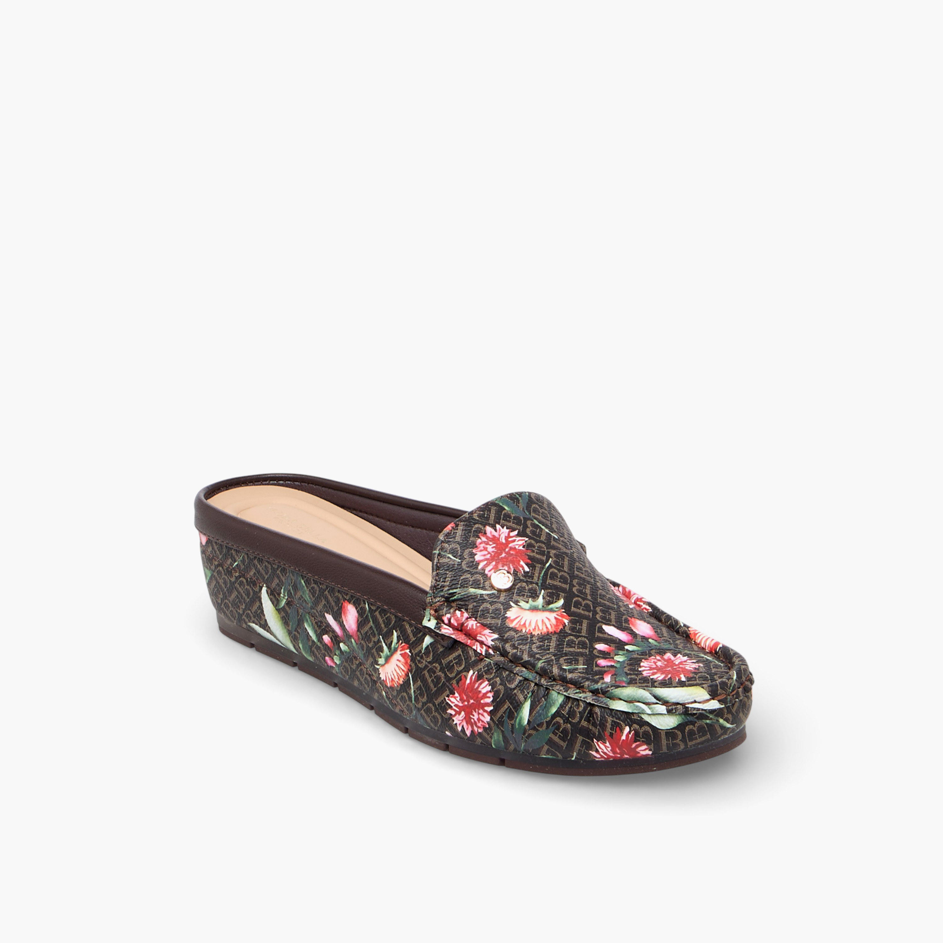 حذاء ميول سهل الارتداء للنساء من فلورا بيلا-women-shoes-flats-mules-image-2