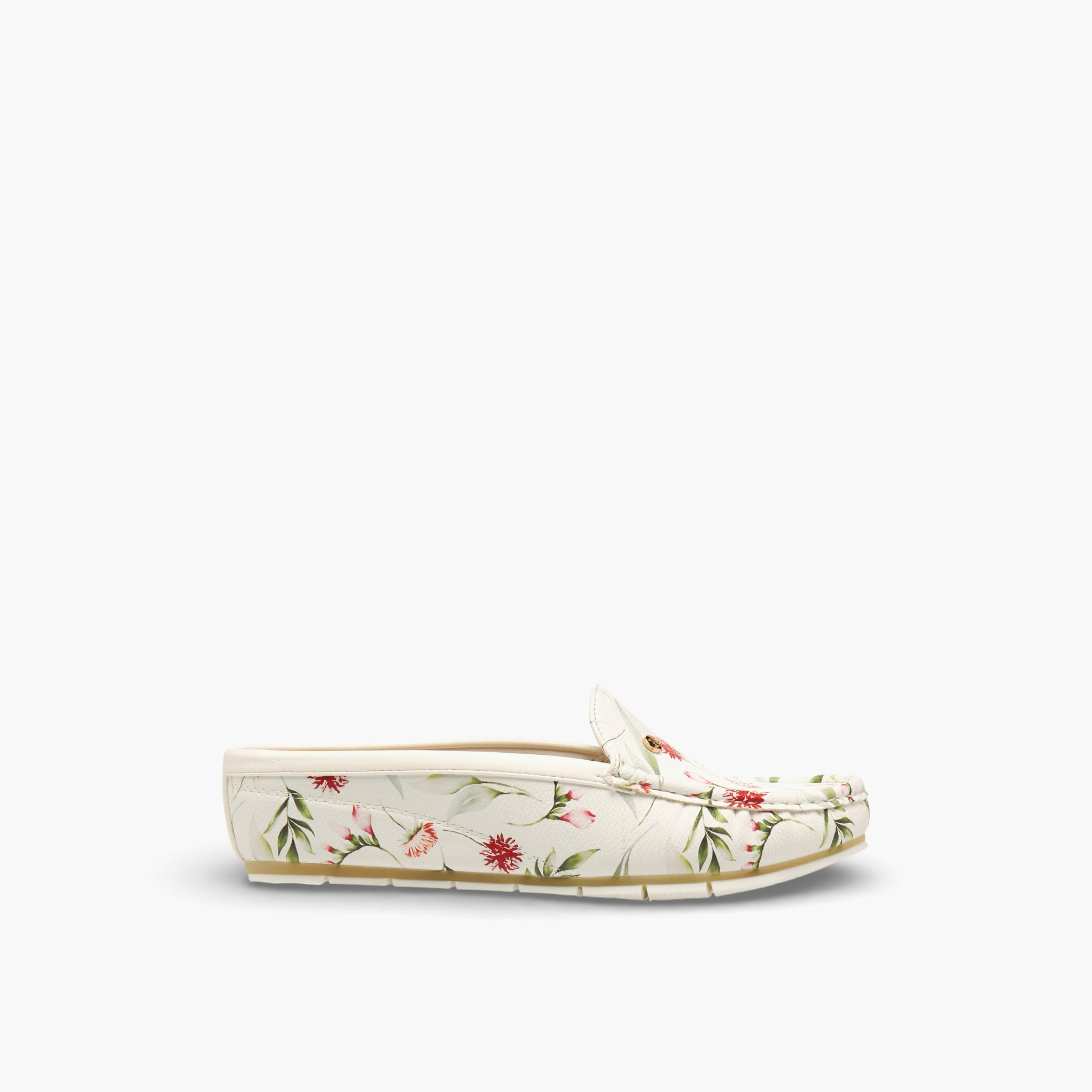 حذاء ميول سهل الارتداء للنساء من فلورا بيلا-women-shoes-flats-mules-image-3