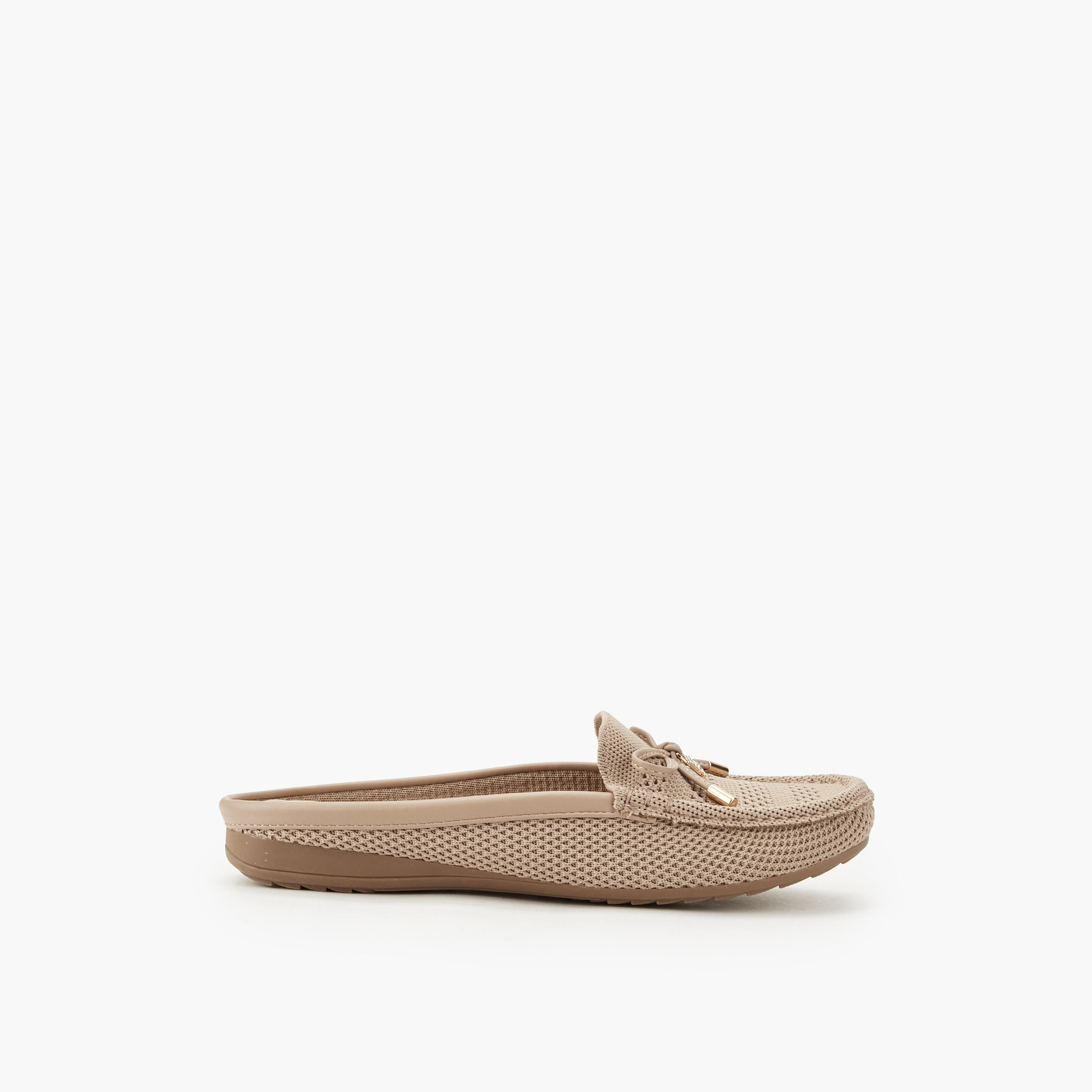 حذاء ميول سهل الارتداء للنساء من فلورا بيلا-women-shoes-flats-mules-image-3