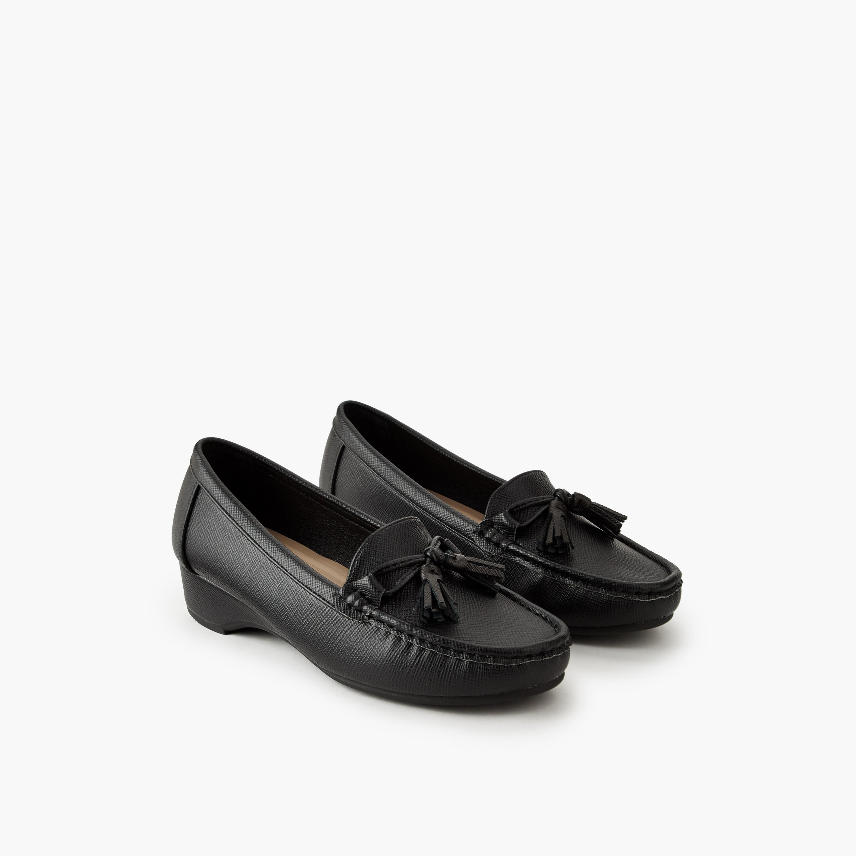حذاء لوفر سهل الارتداء للنساء من فلورا بيلا-women-shoes-heels-image-1