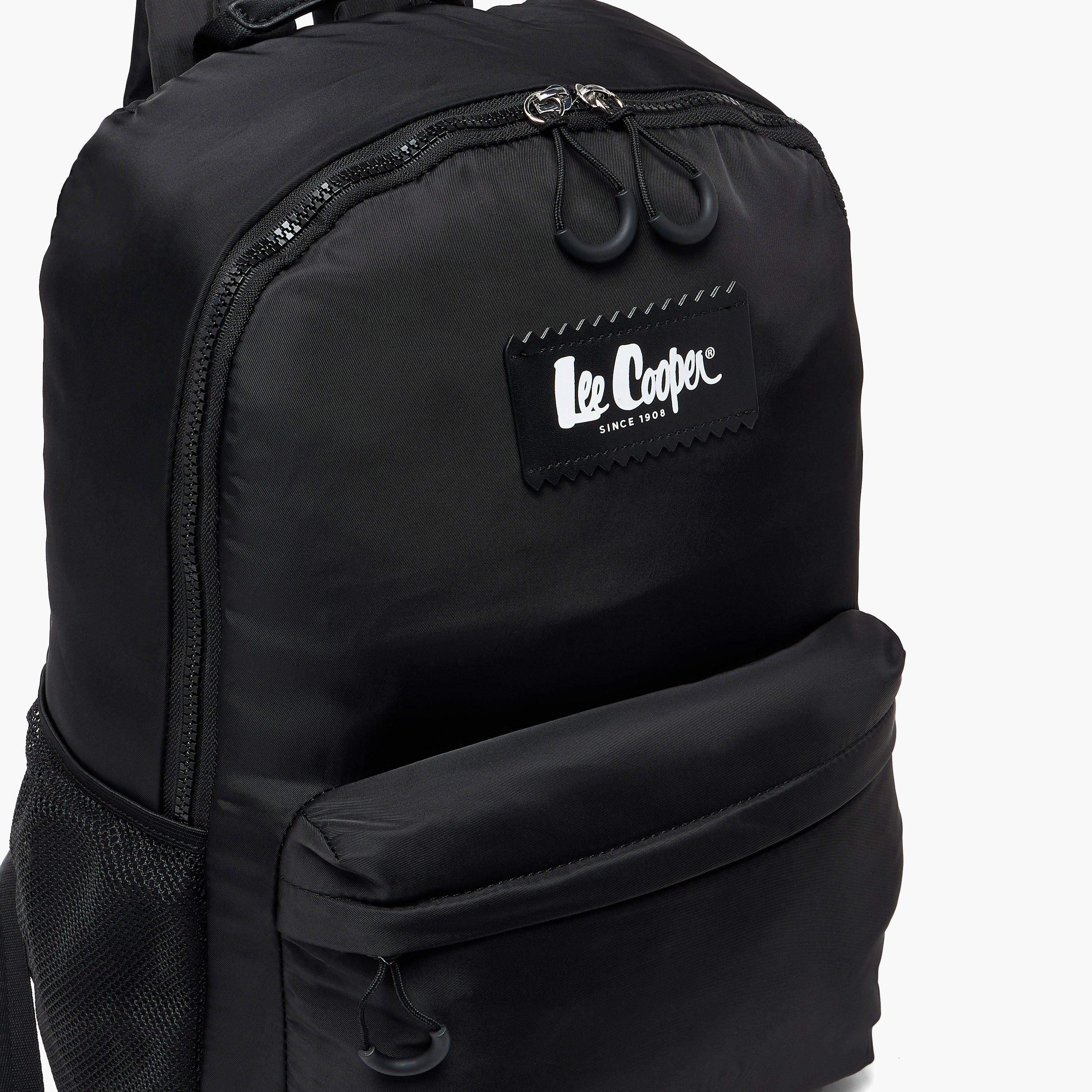 شنطة ظهر بتزيينات شعار وحمالات كتف مبطنة من لي كوبر-women-bagsandwallets-backpacks-image-2