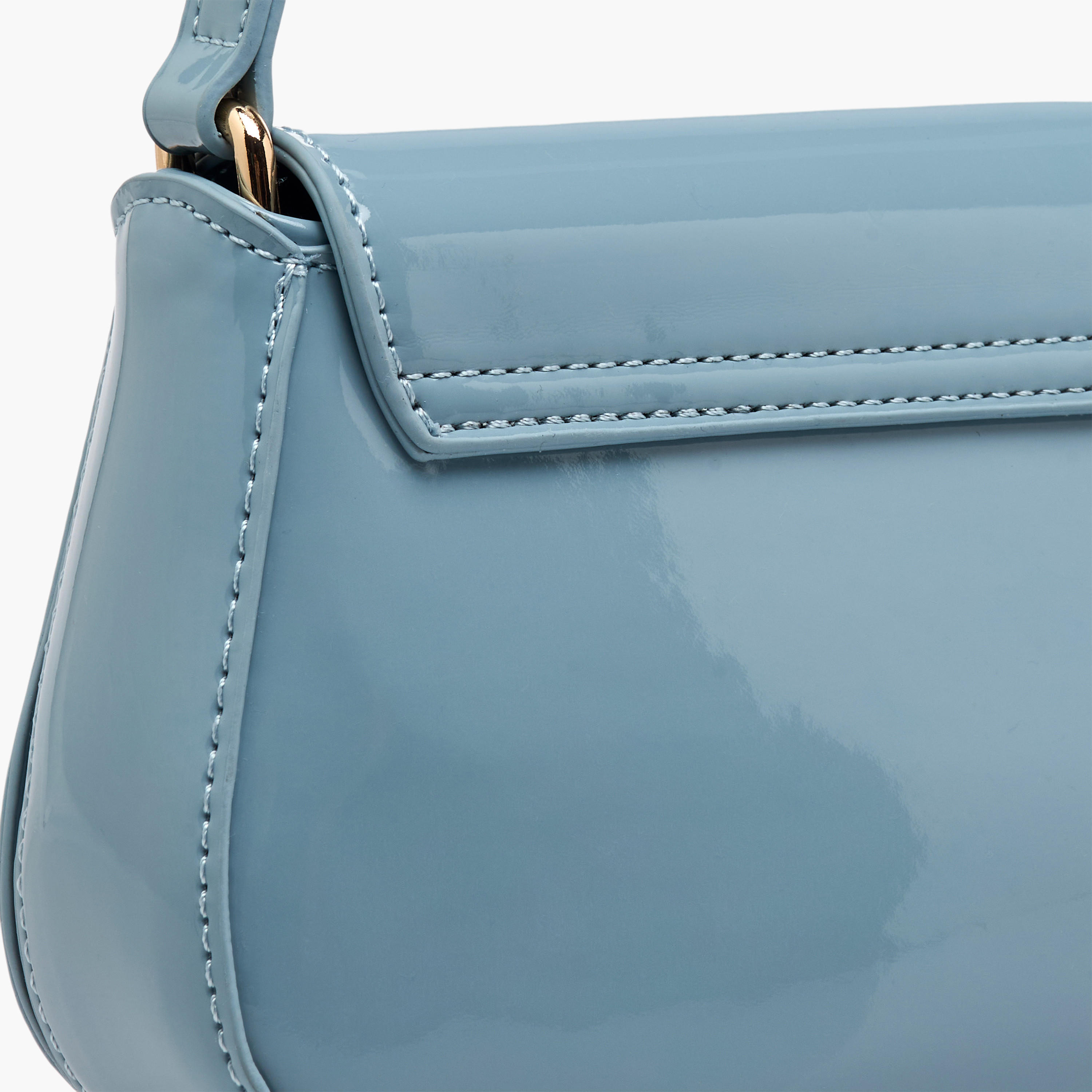 شنطة كتف بطبعات شعار ميتالك وسحاب إغلاق من فلورا بيلا-women-bagsandwallets-handbags-image-5