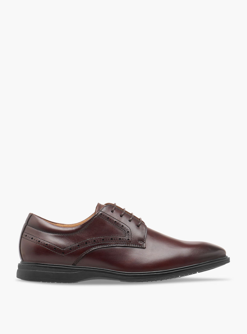 Le Confort Leather Solid Derby Shoes with Lace-Up Closure-men-shoes-formalshoes-image-3