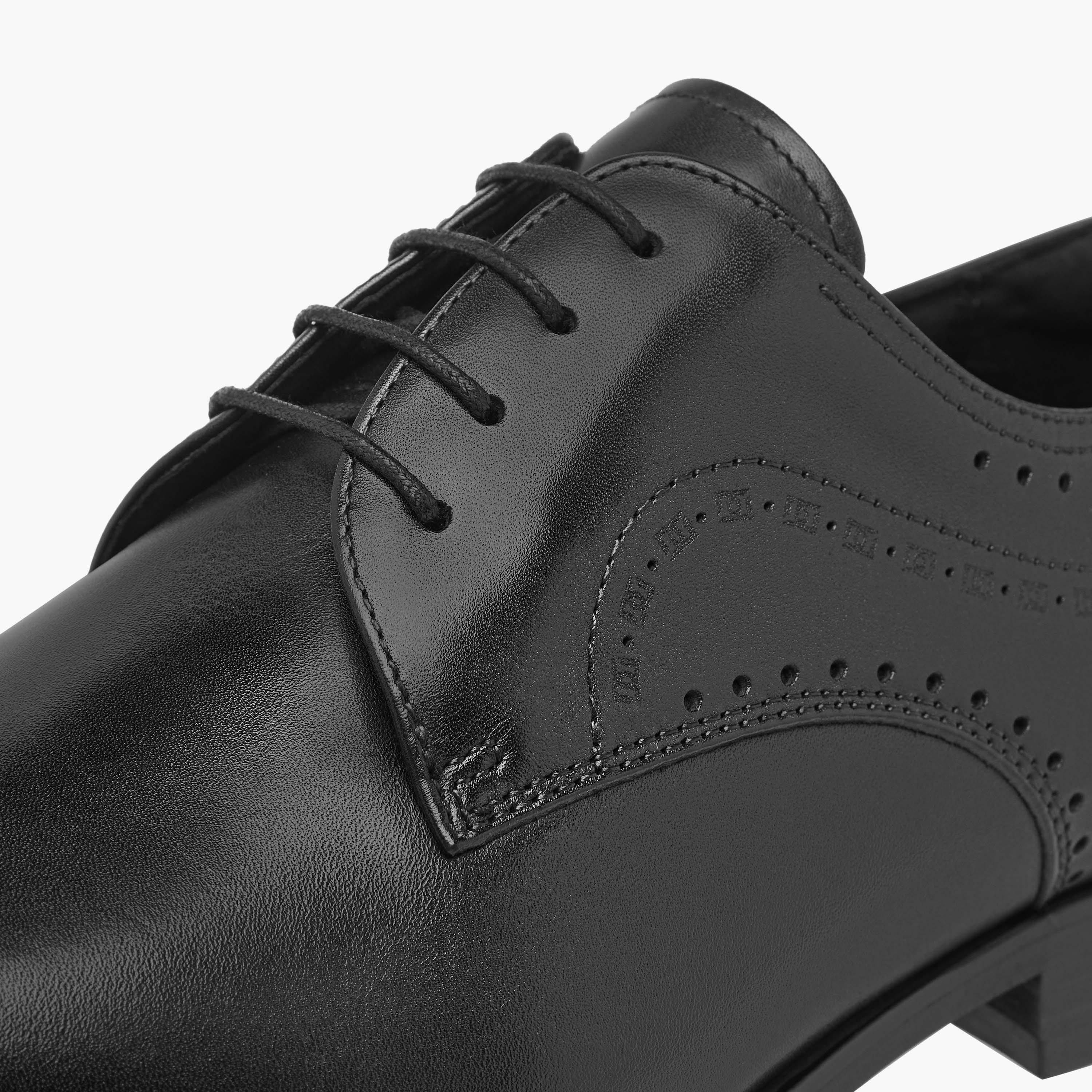 حذاء ديربي جلد بتفاصيل مفرغة ورباط للرجال من دوتشيني-men-shoes-formalshoes-image-4