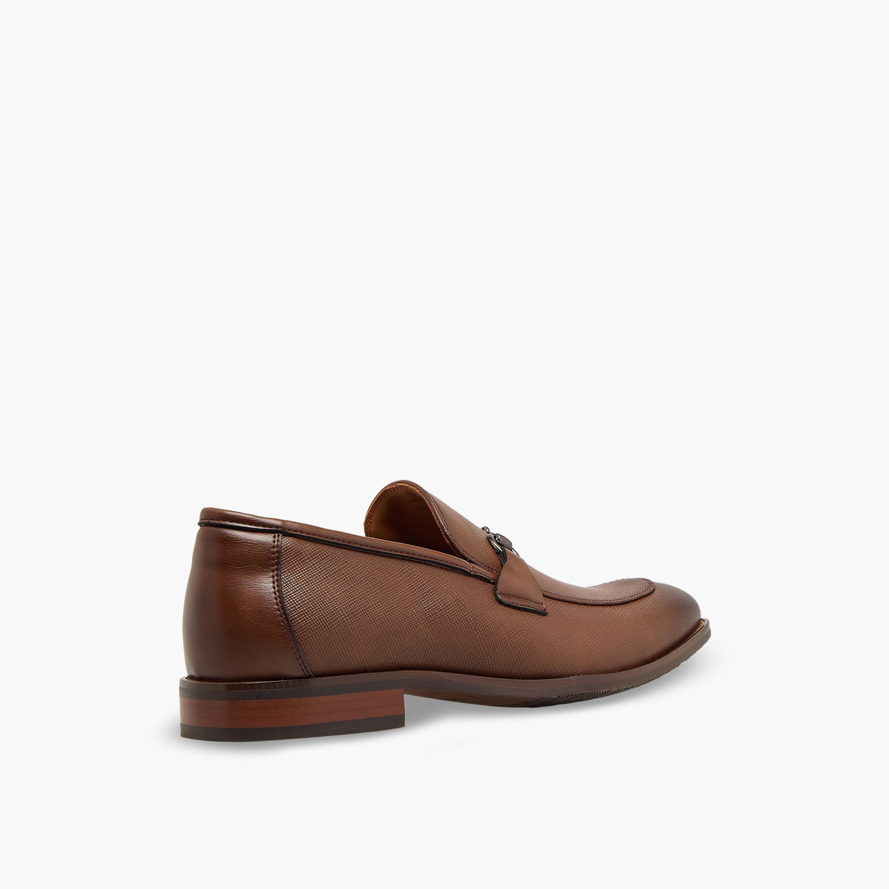 حذاء خفيف جلد بزينة معدنية من دوتشيني-men-shoes-formalshoes-image-6