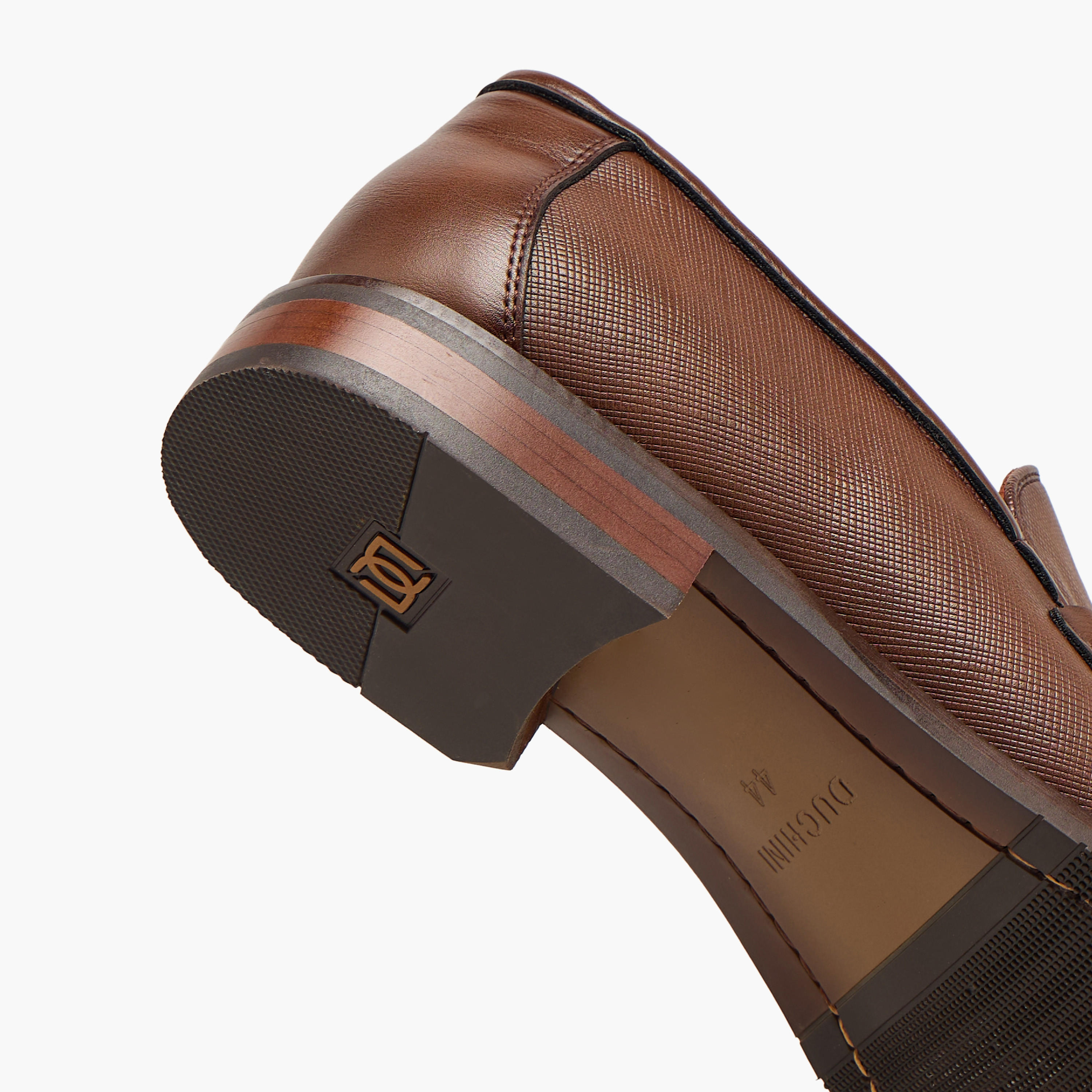 حذاء خفيف جلد بزينة معدنية من دوتشيني-men-shoes-formalshoes-image-8