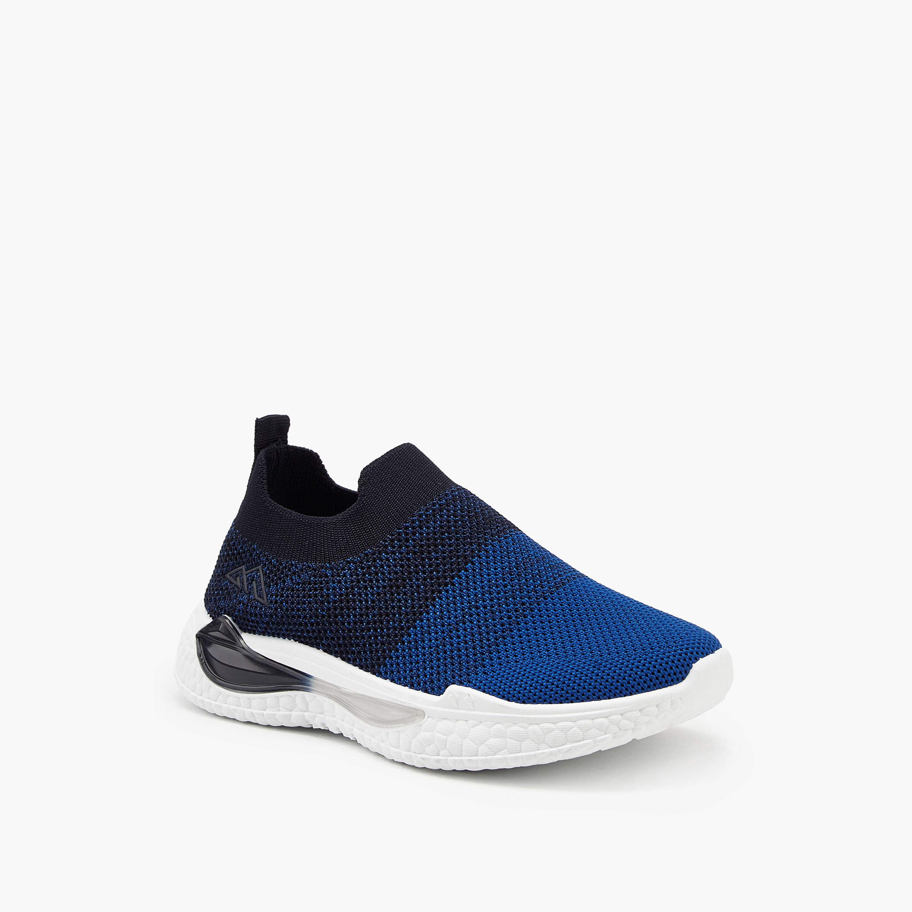 حذاء قابل للتهوية سهل الارتداء للأولاد من أوكلان من شو إكسبريس-sports-boys-shoes-image-2