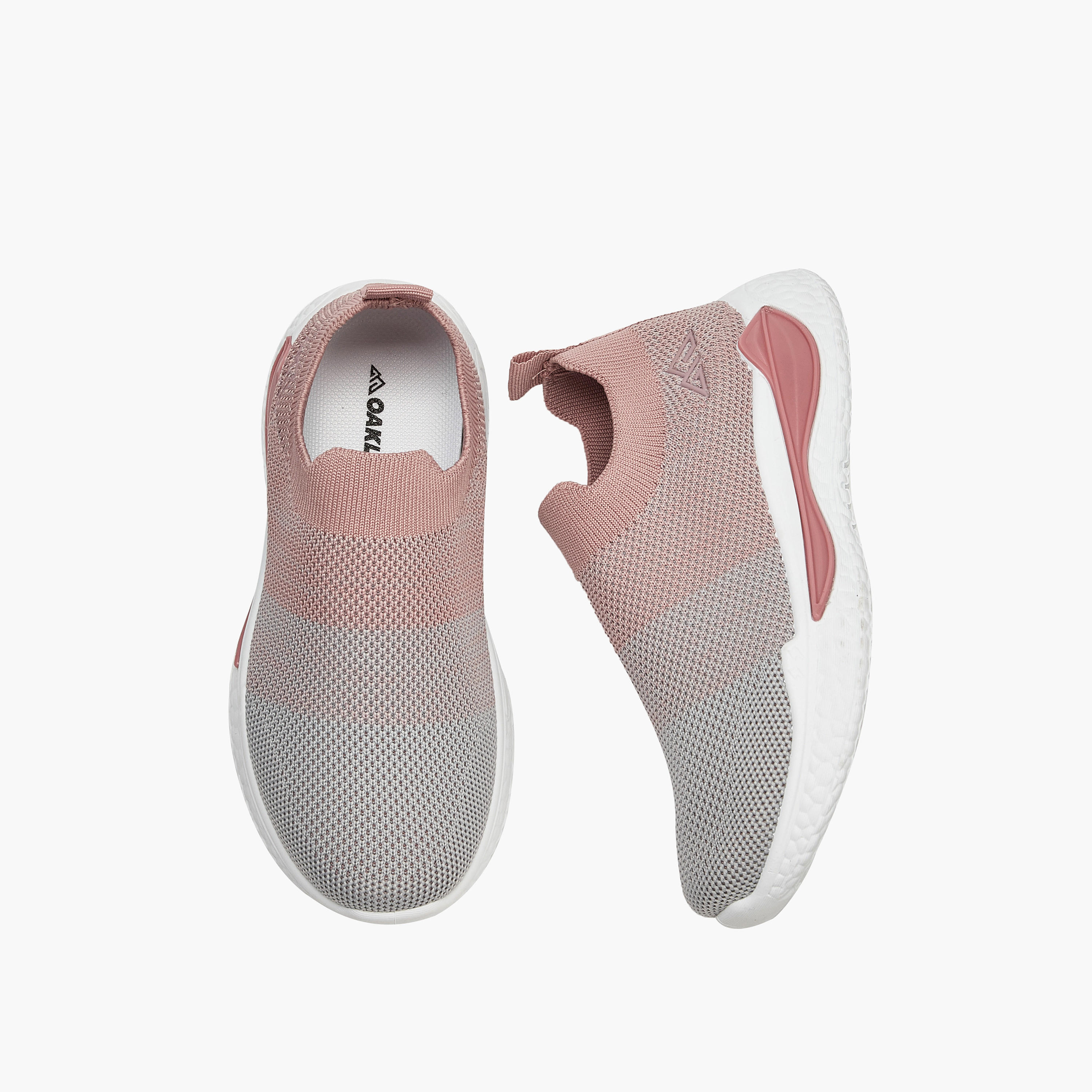 حذاء رياضي سهل الارتداء بارز الملمس بلسان سحب من أوكلان من شو إكسبريس-girls-shoes-sneakers-image-5