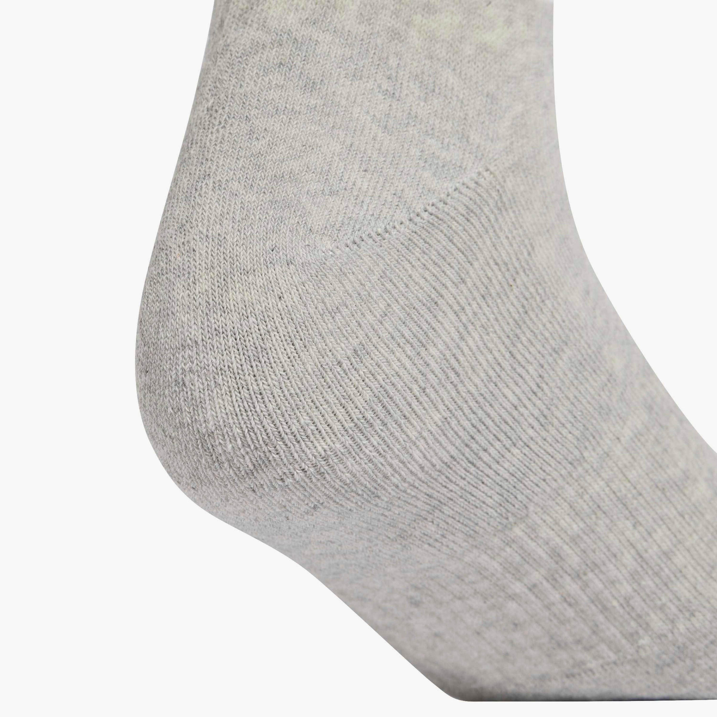 طقم جوارب رياضية 3 أزواج بطول الكاحل للرجال من أديداس-men-socks-image-4