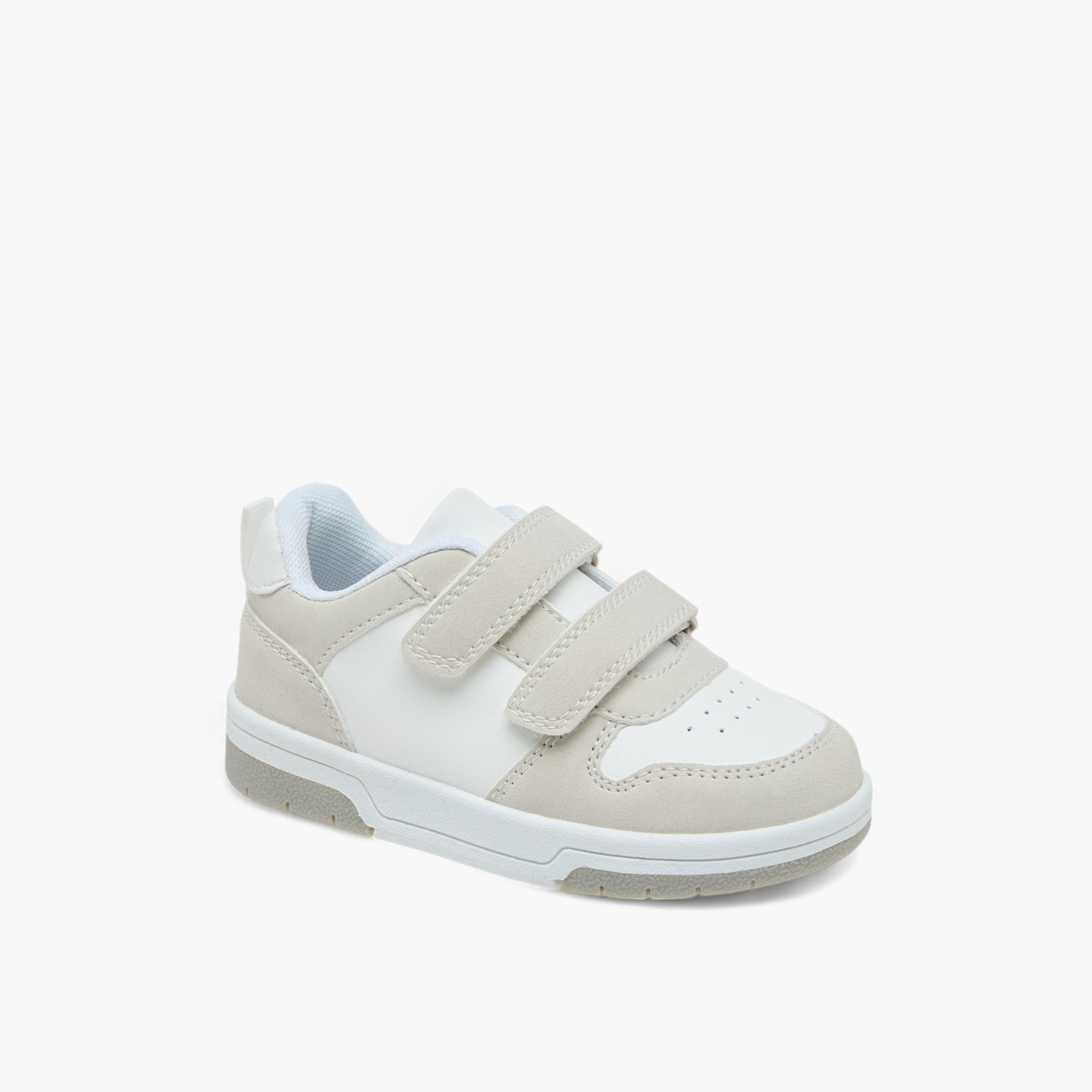 حذاء سنيكرز بألواح وشريط إغلاق لاصق من إل بي إل من شو إكسبريس-boys-shoes-schoolshoes-image-2
