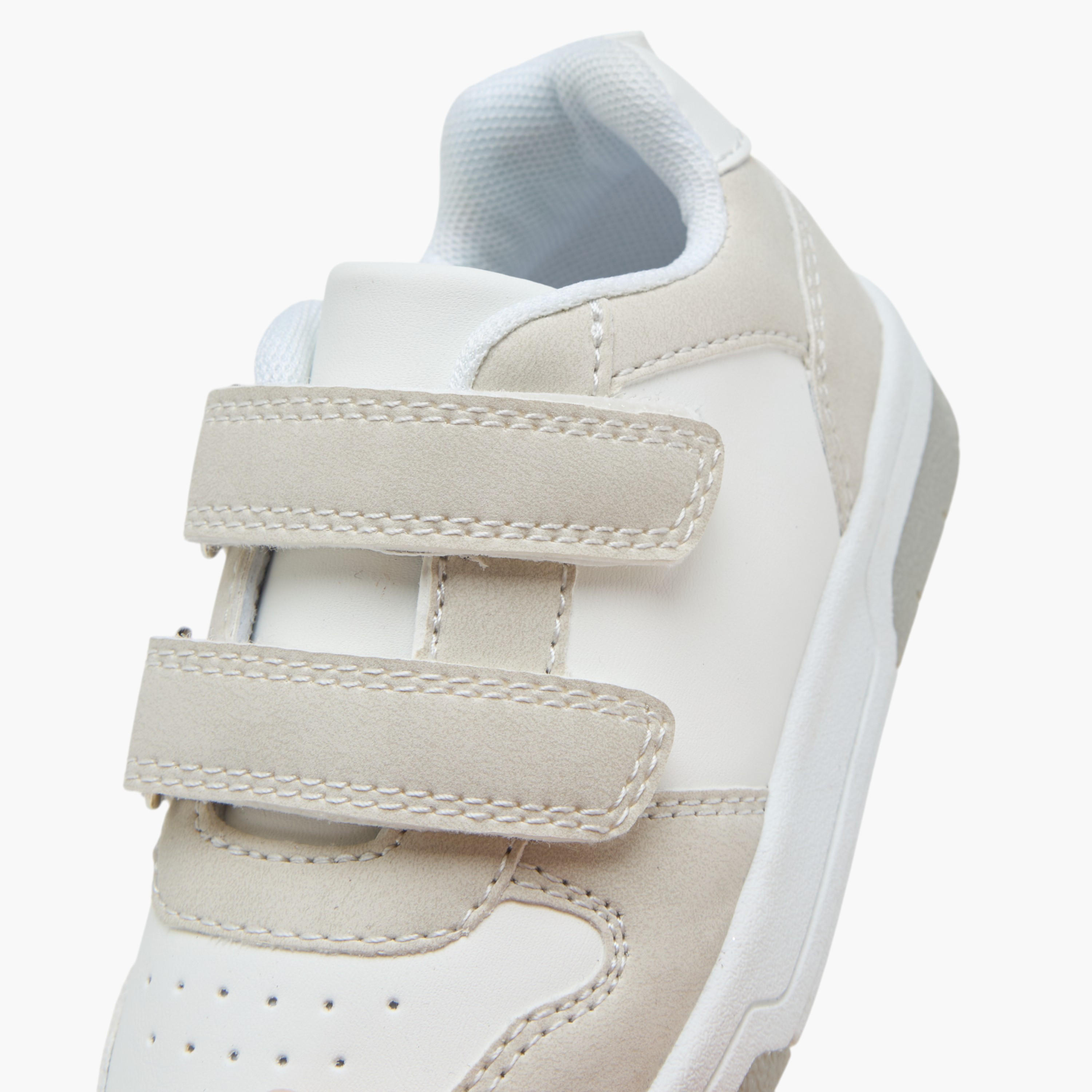 حذاء سنيكرز بألواح وشريط إغلاق لاصق من إل بي إل من شو إكسبريس-boys-shoes-schoolshoes-image-4
