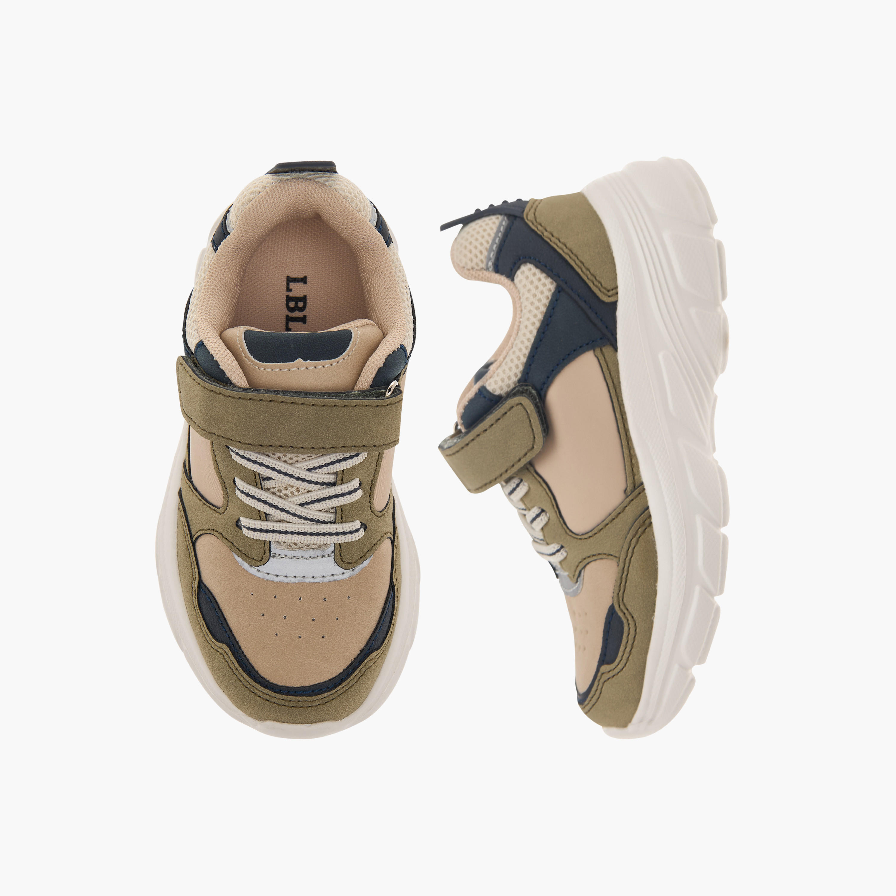 حذاء سنيكرز متعدد التصاميم بشريط إغلاق لاصق من إل بي إل من شو إكسبريس-boys-shoes-sneakers-image-1