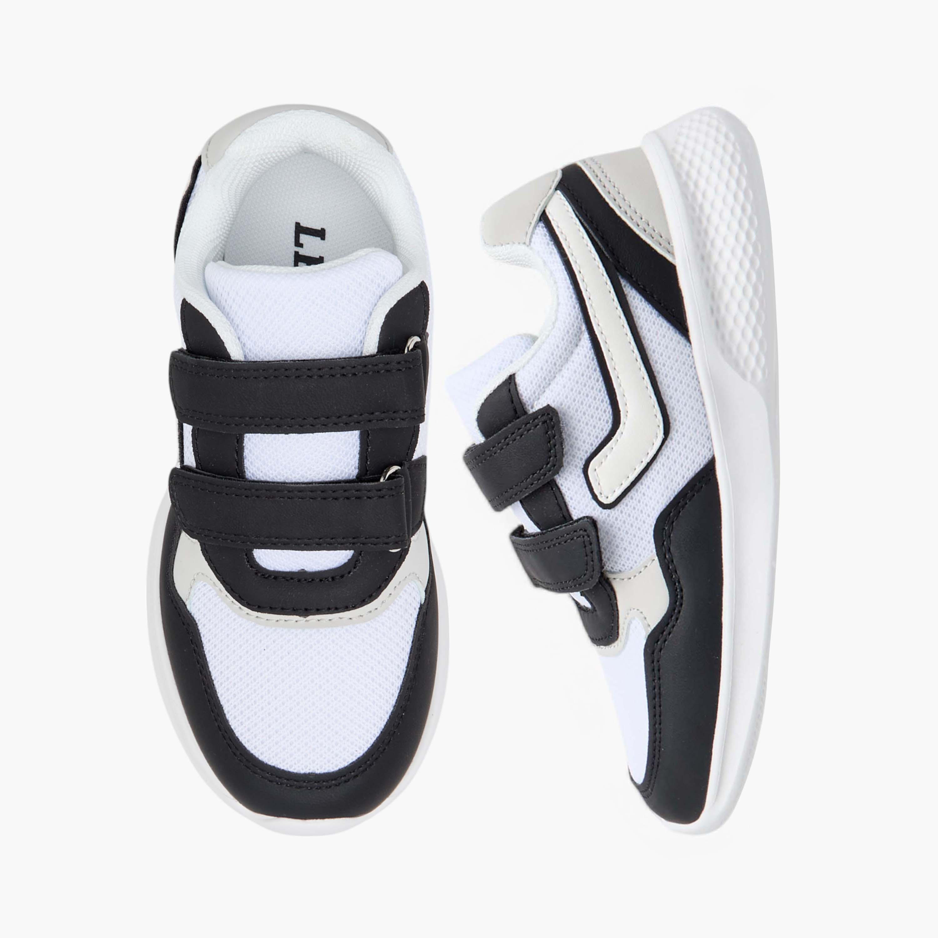 حذاء سنيكرز بقوالب ملونة وشريط إغلاق من أل بي أل من شو إكسبريس-boys-shoes-schoolshoes-image-1