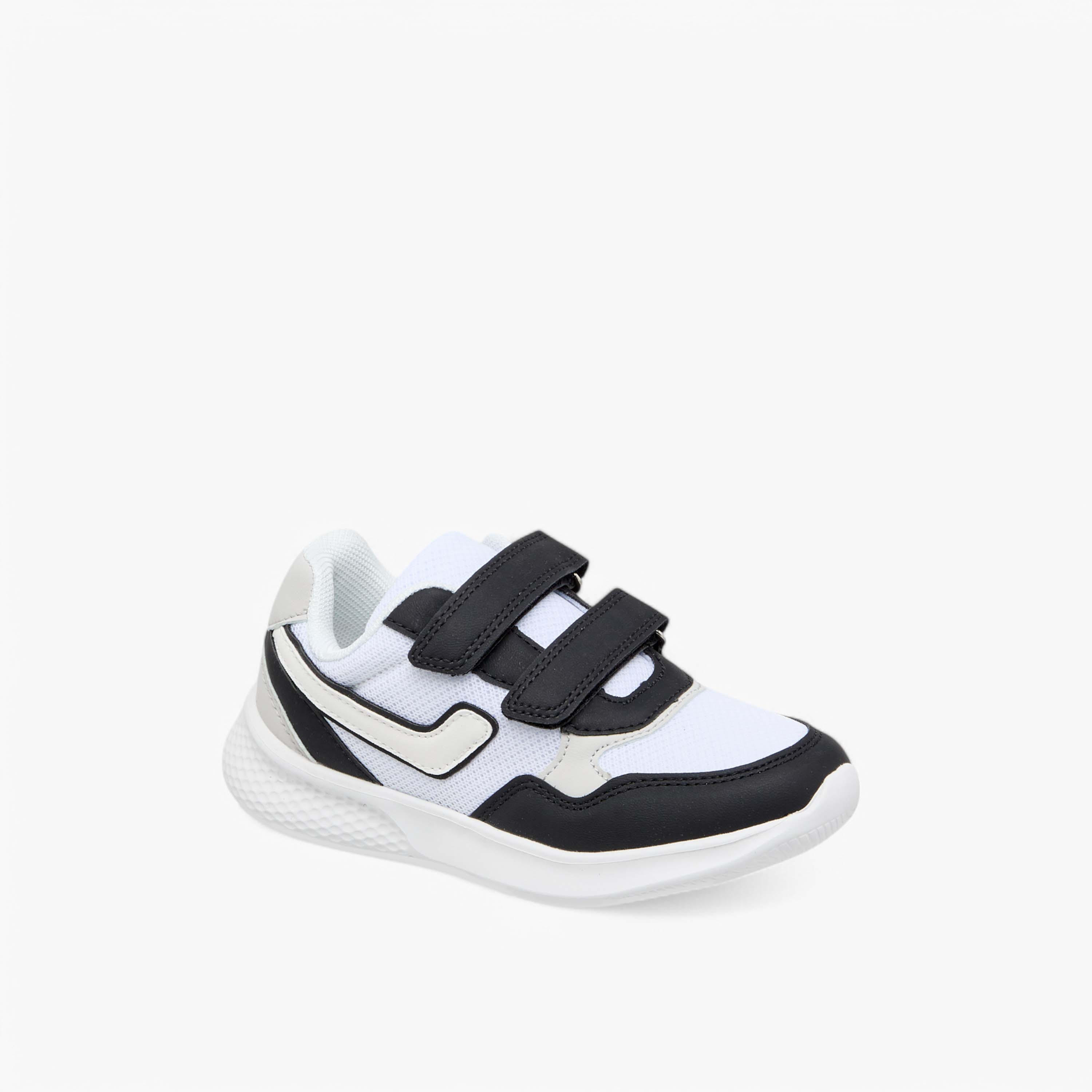 حذاء سنيكرز بقوالب ملونة وشريط إغلاق من أل بي أل من شو إكسبريس-boys-shoes-schoolshoes-image-2