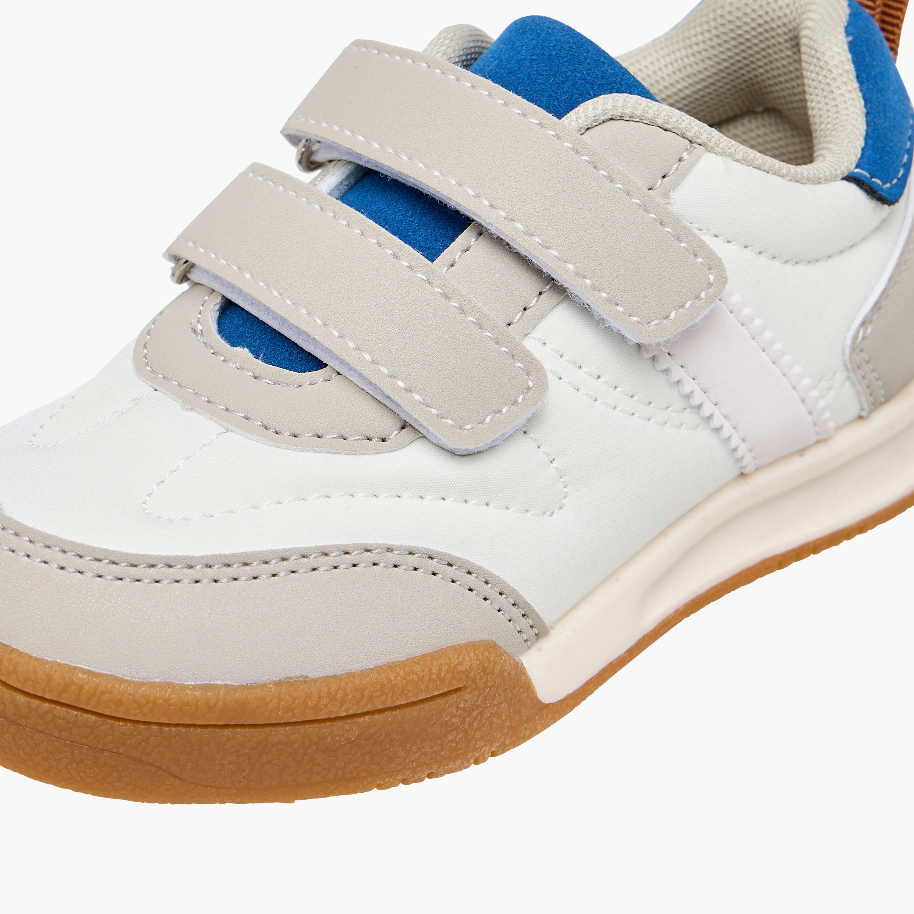 حذاء سنيكرز بألواح وشريط إغلاق لاصق إل بي إل من شو إكسبريس-boys-shoes-sneakers-image-4