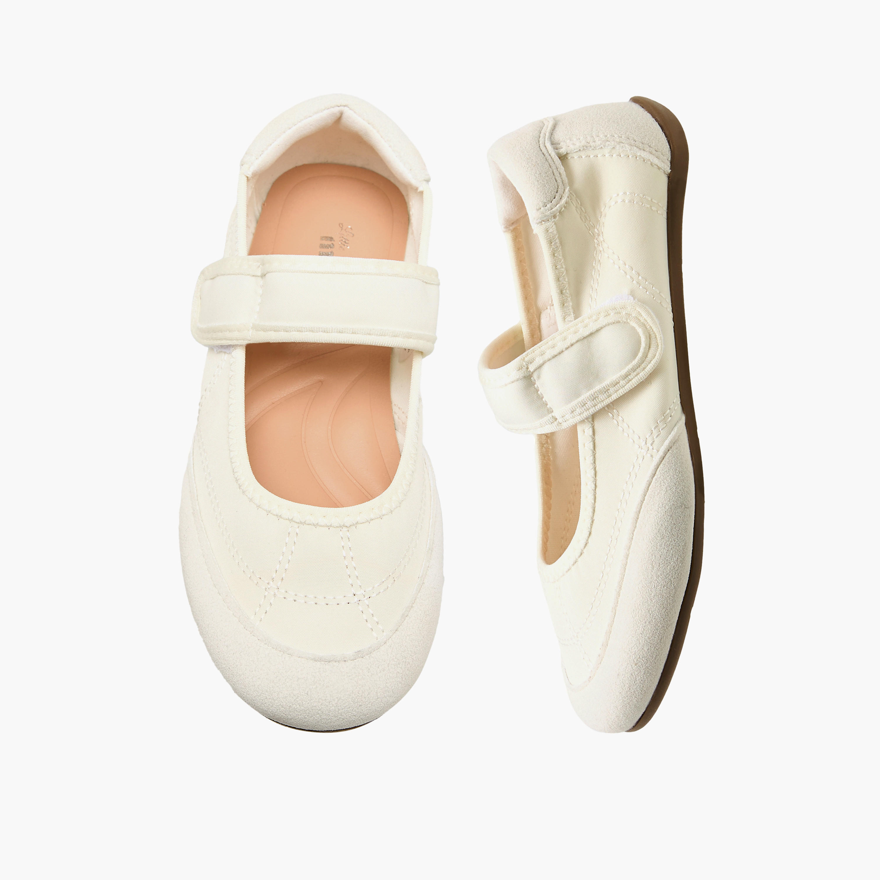 حذاء ماري جين بشريط إغلاق لاصق للبنات من ليتل ميسي-girls-shoes-maryjanes-image-1