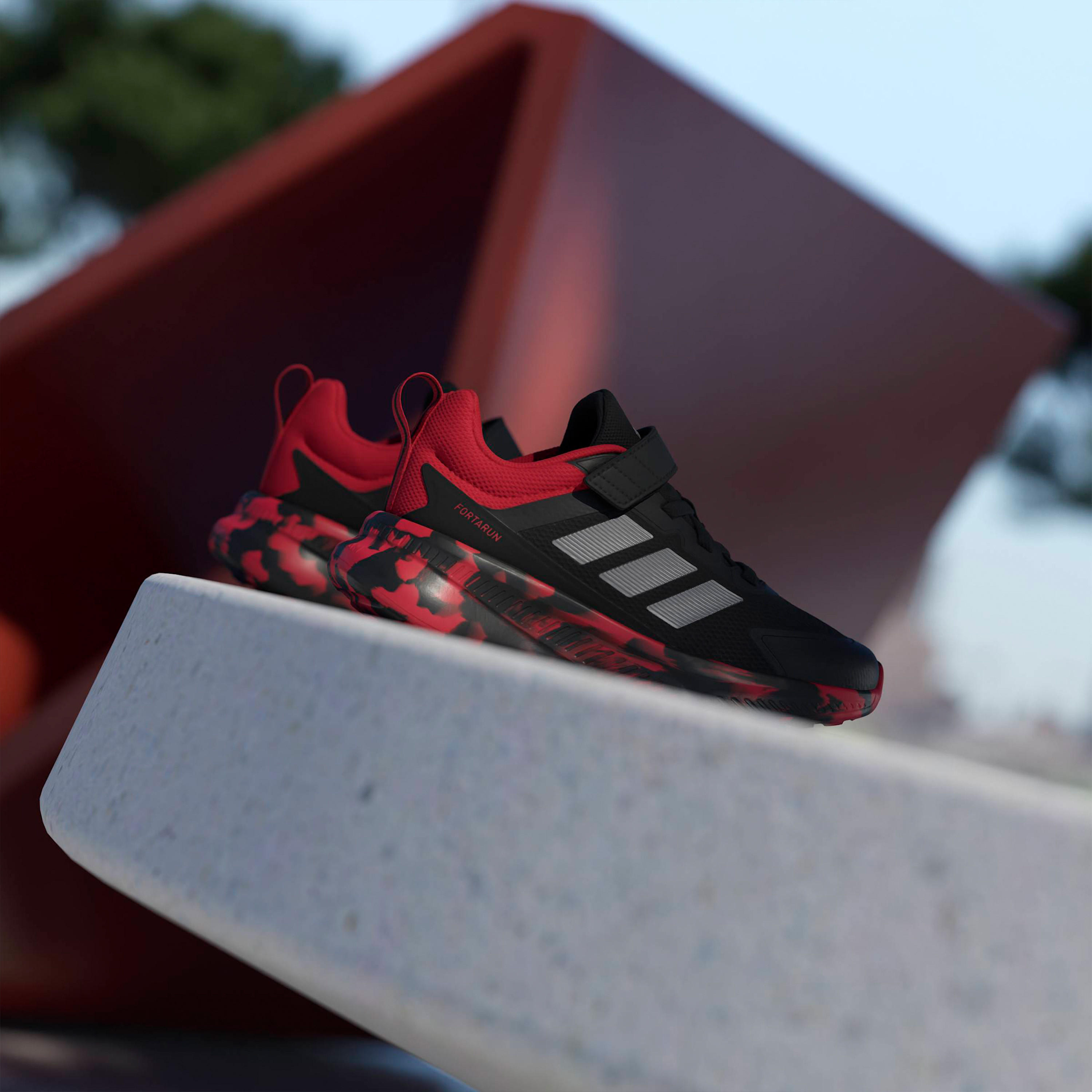 حذاء جري بنعل مبطّن ورباط فورتارن 4.0 إي أي سي للأطفال من أديداس-boys-shoes-schoolshoes-image-11
