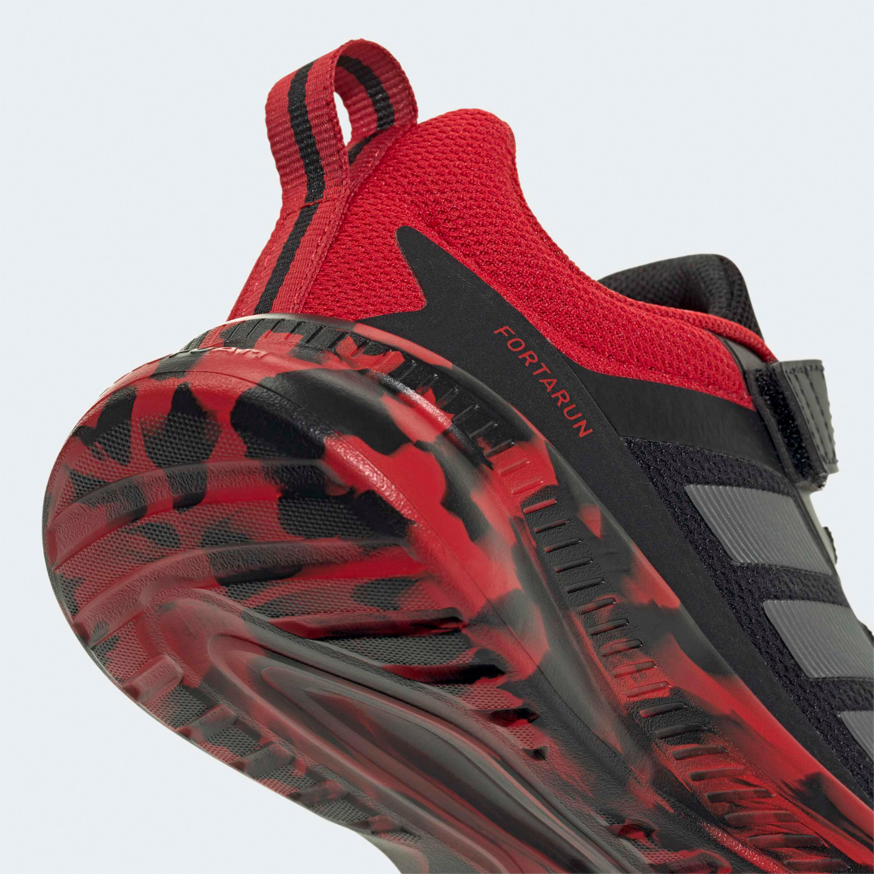 حذاء جري بنعل مبطّن ورباط فورتارن 4.0 إي أي سي للأطفال من أديداس-boys-shoes-schoolshoes-image-6
