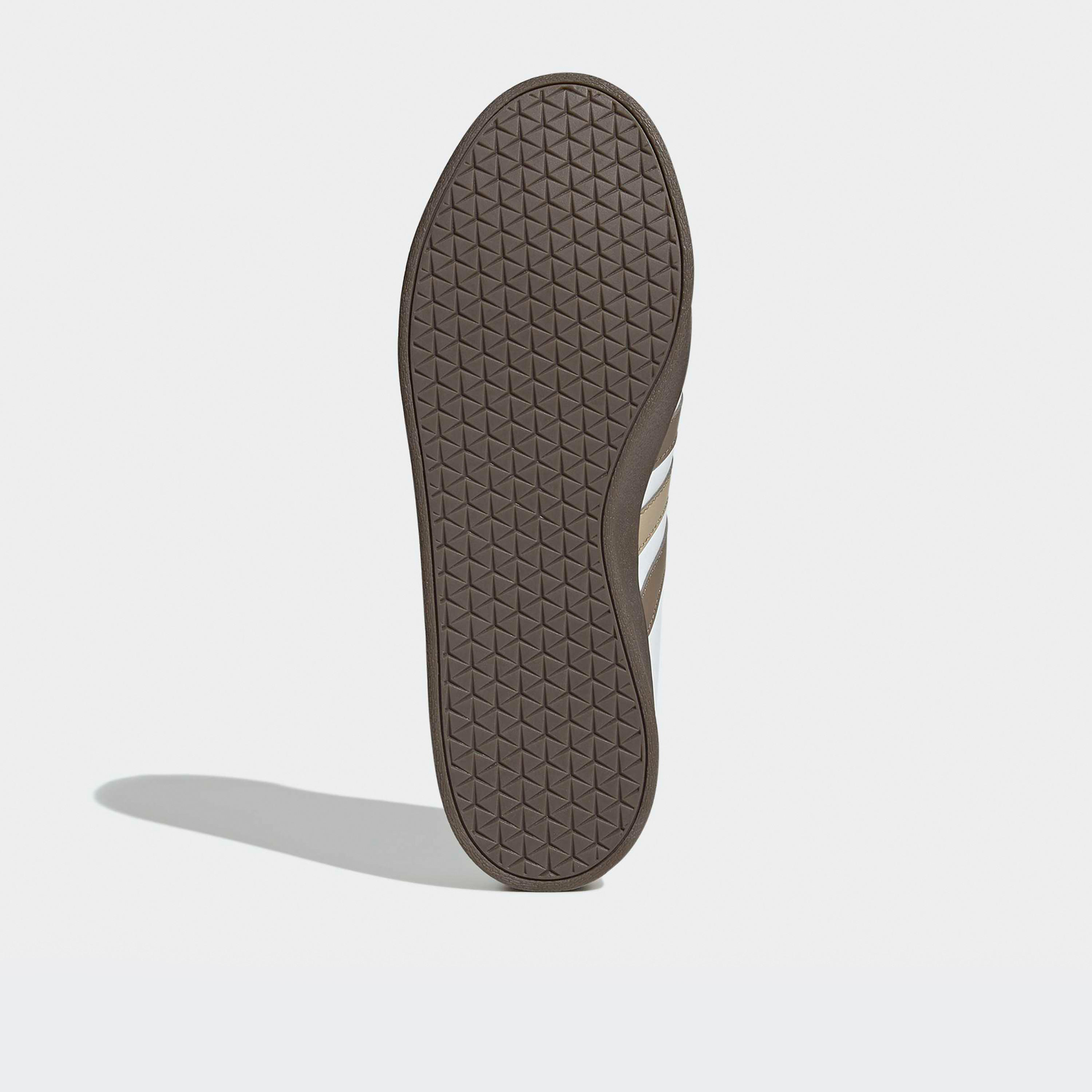 حذاء سنيكرز بطول الكاحل ورباط إغلاق في إل كورت بيس للرجال من أديداس-sports-men-shoes-image-4