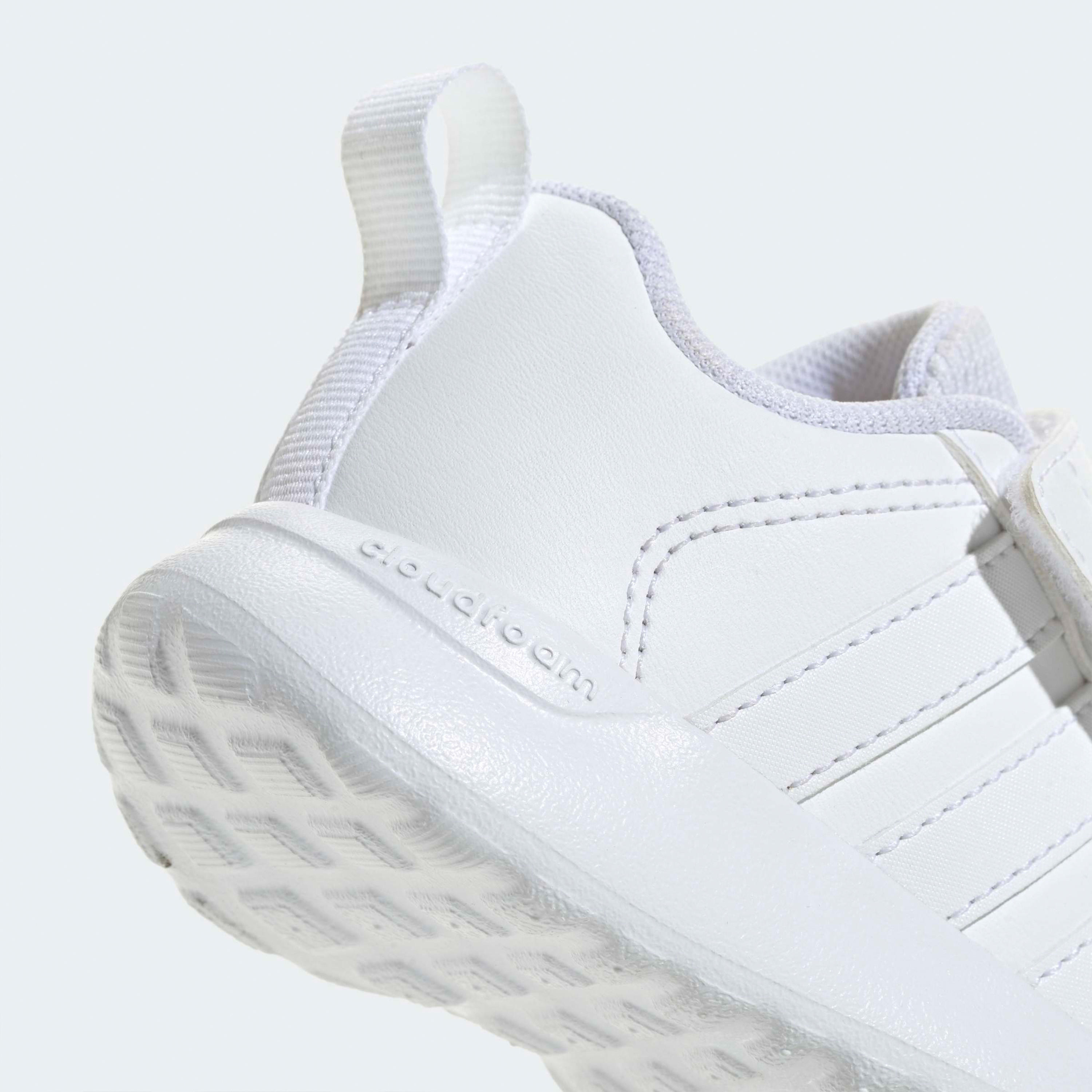 حذاء مدرسة للأولاد بحزام هوك آند لوب من أديداس - في إل موف-baby-girls-shoes-closedshoes-image-6