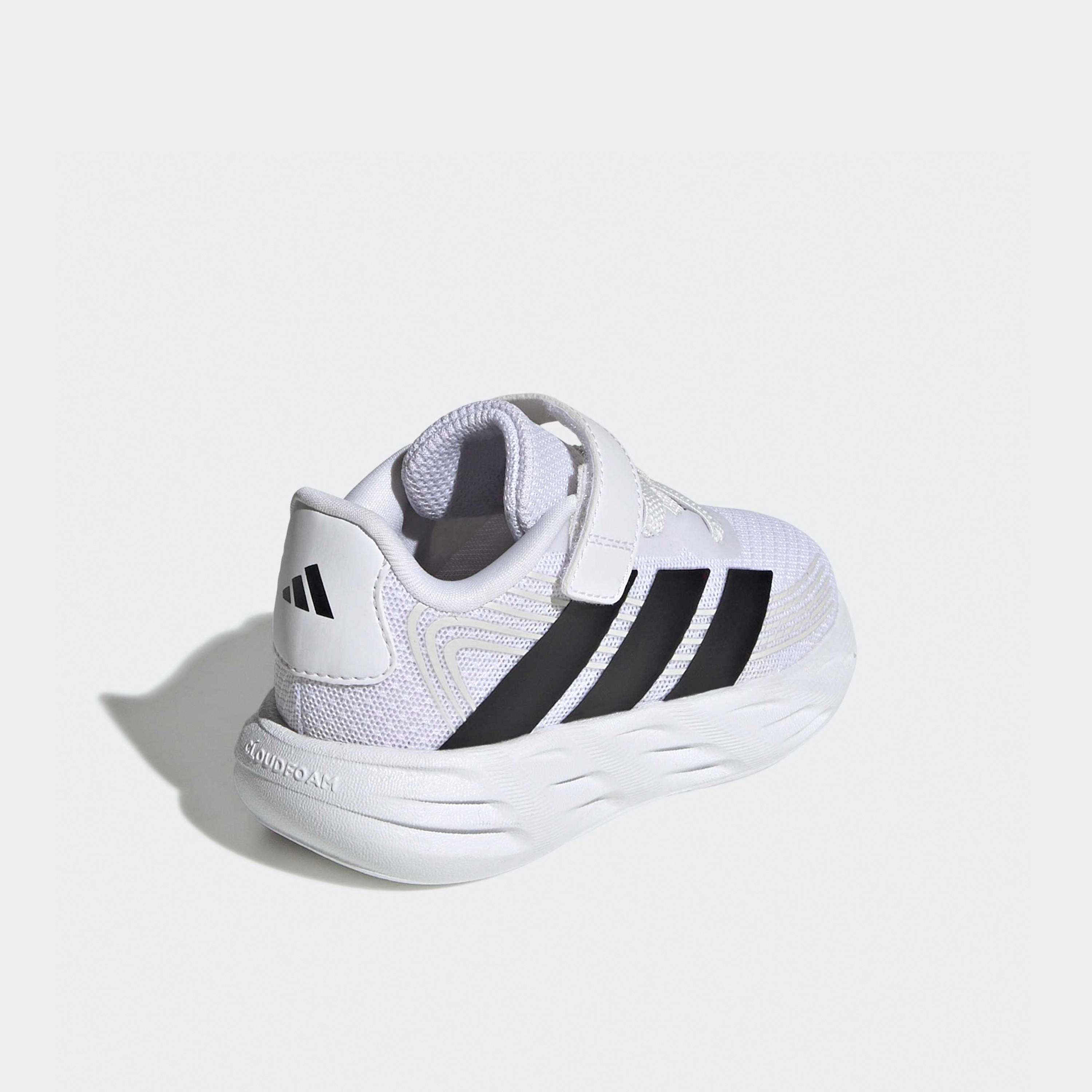حذاء جري بشريط إغلاق جلاكسي 8 إي أل للفتيات من أديداس-baby-girls-shoes-closedshoes-image-7