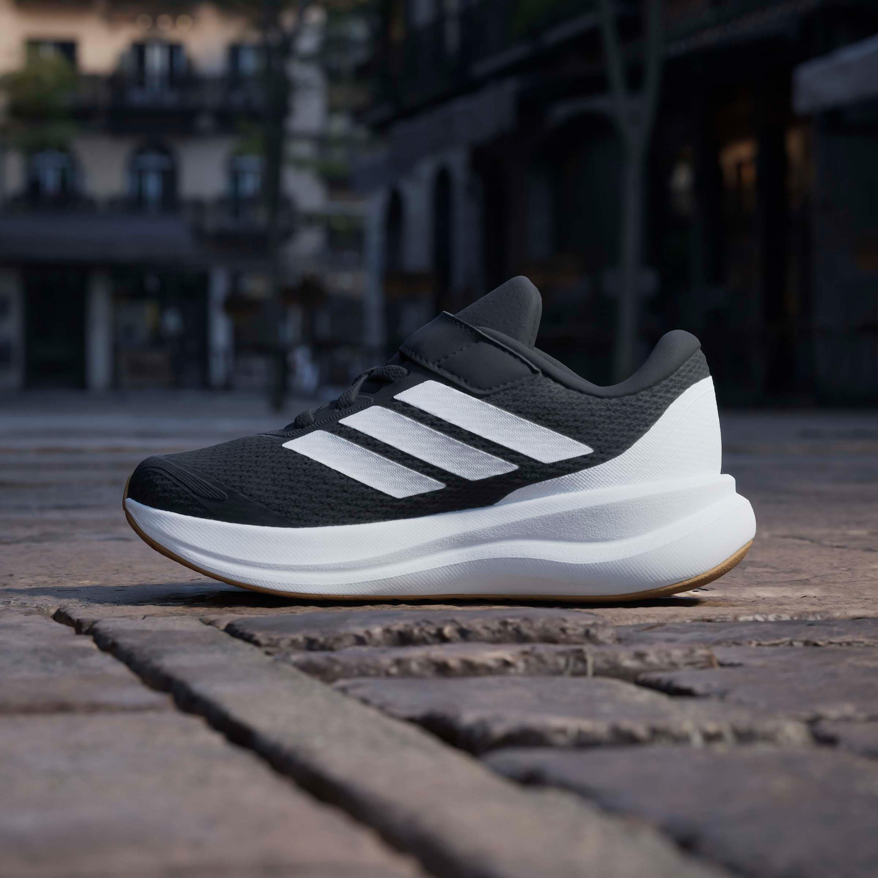 حذاء جري بشريط إغلاق رانفالكون 6 إي أل للأطفال من أديداس-girls-shoes-sneakers-image-10